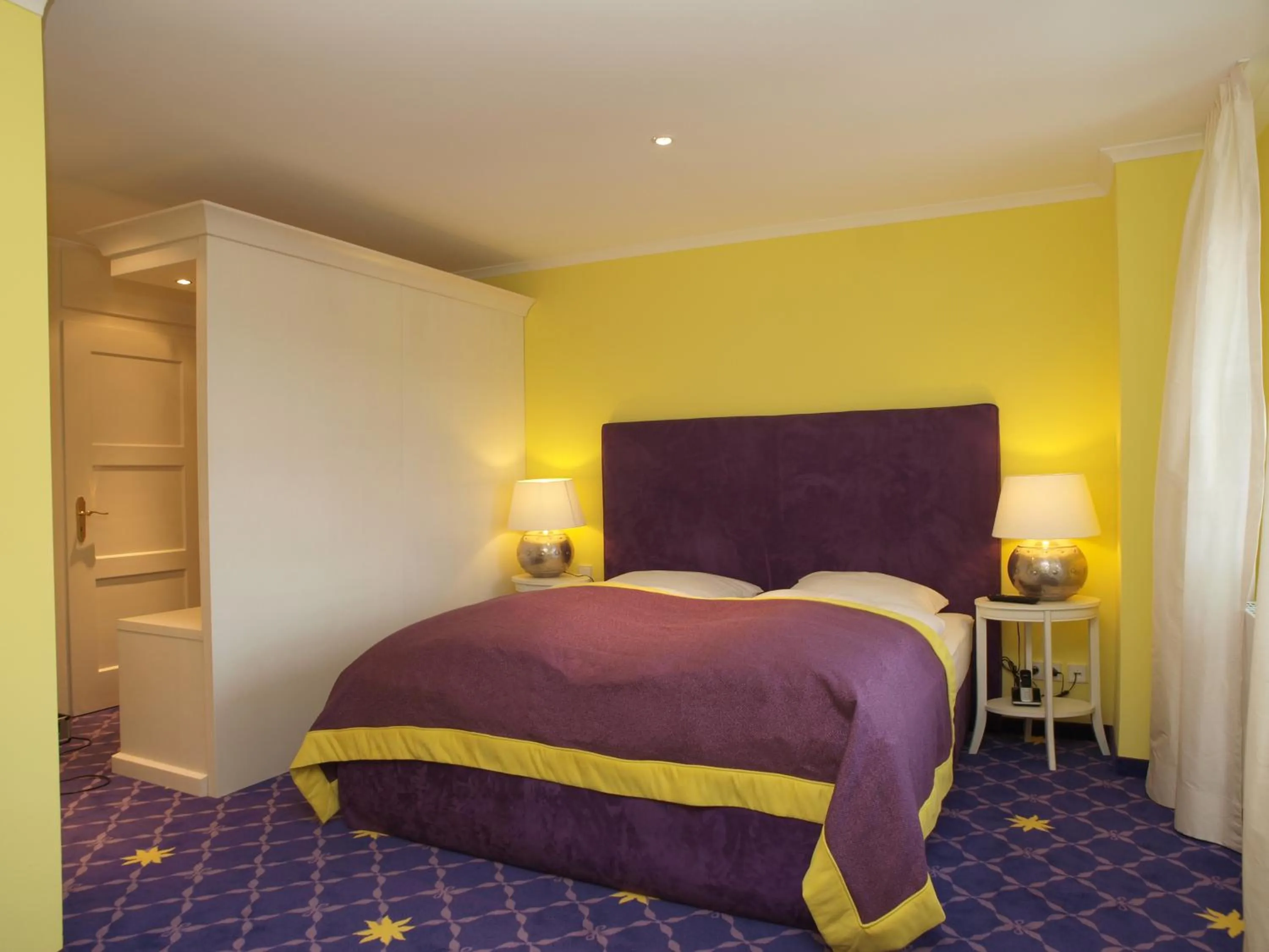 Bed in Hotel & Restaurant Sonne