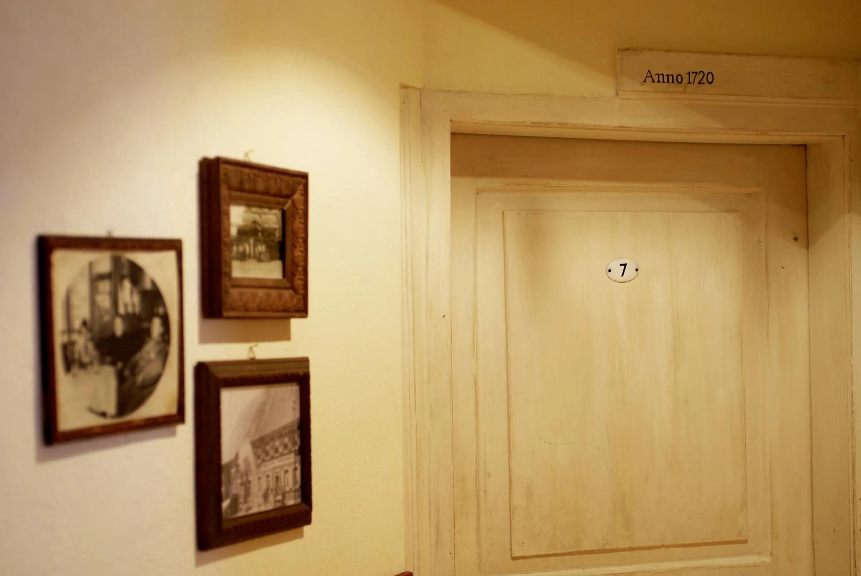 Decorative detail in Hotel & Restaurant Sonne