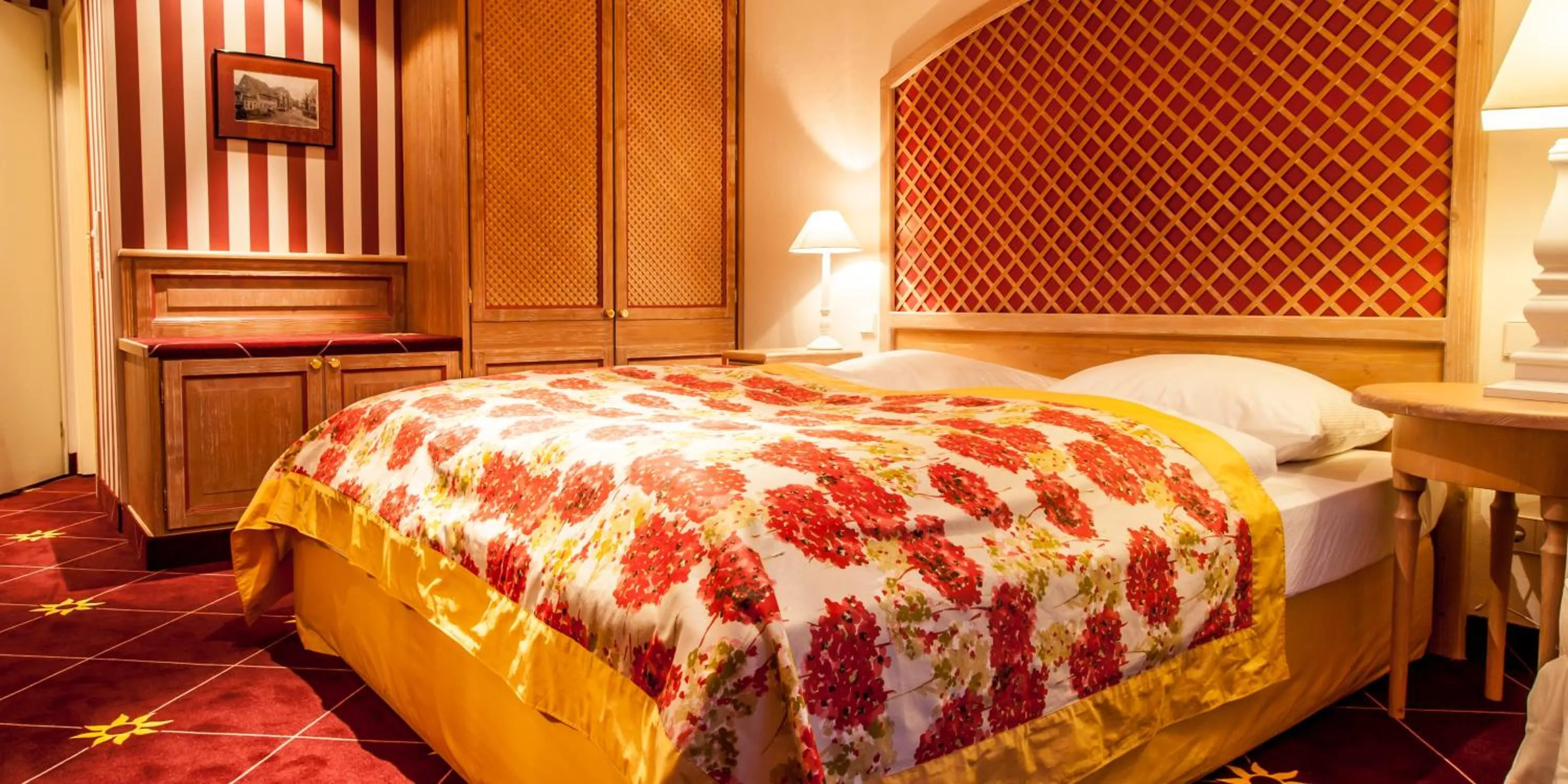 Bed in Hotel & Restaurant Sonne