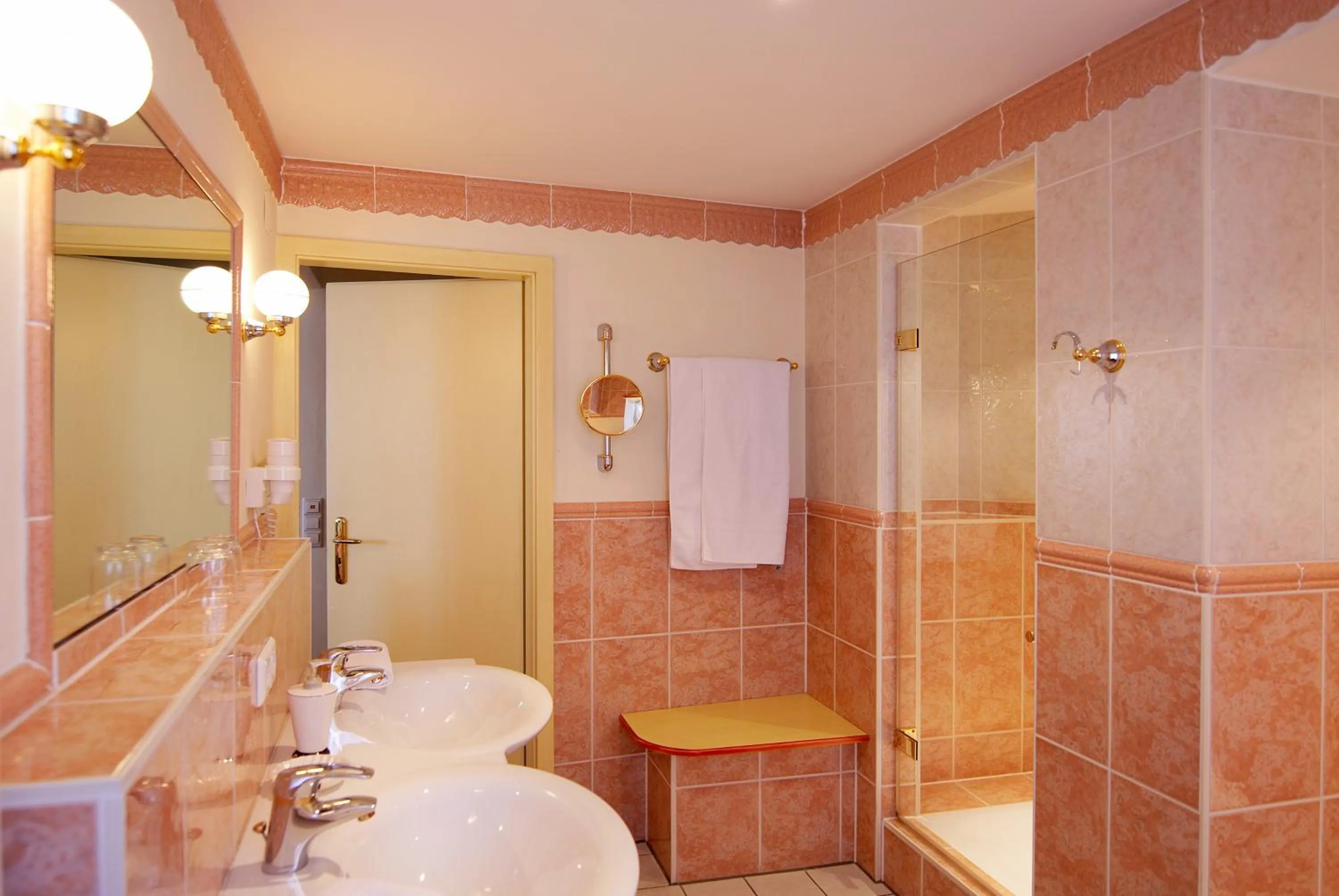 Bathroom in Hotel & Restaurant Sonne