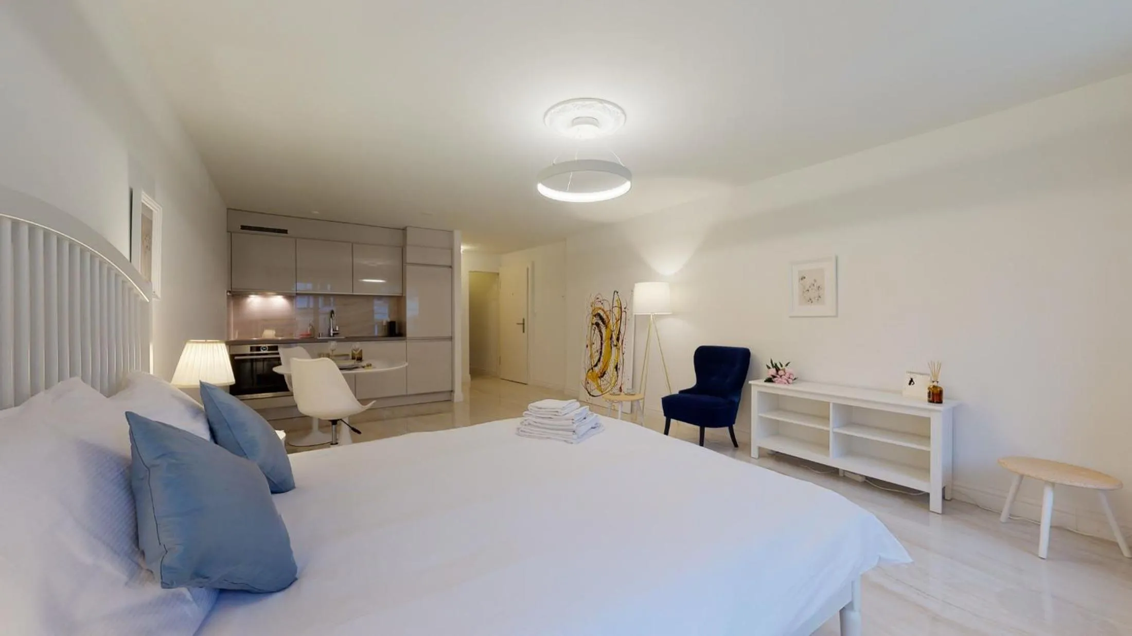 Bed in DA-DA Gallery Appart - modern and luxury studio in Boudry
