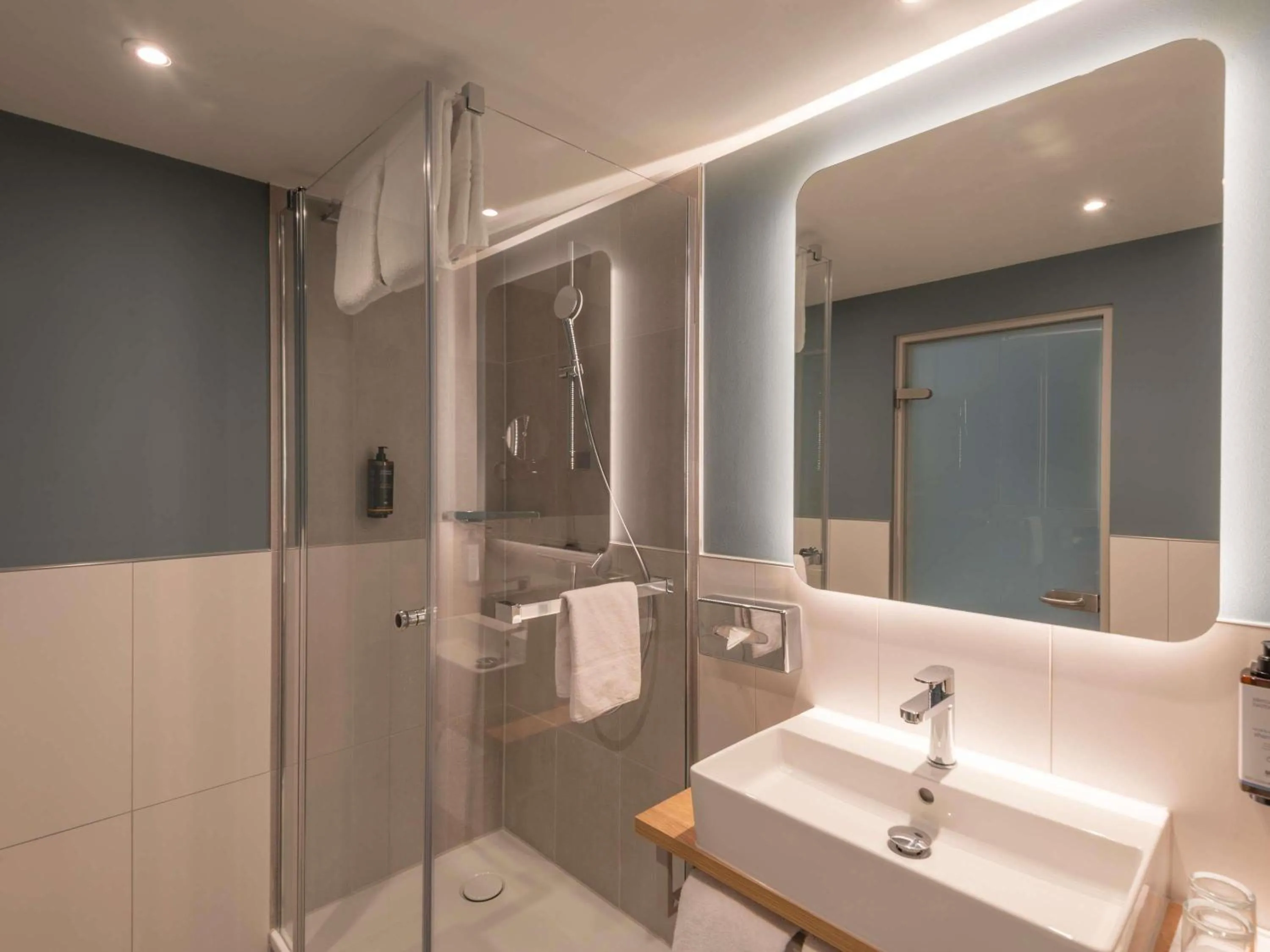 Bedroom in Mercure Parkhotel Mönchengladbach