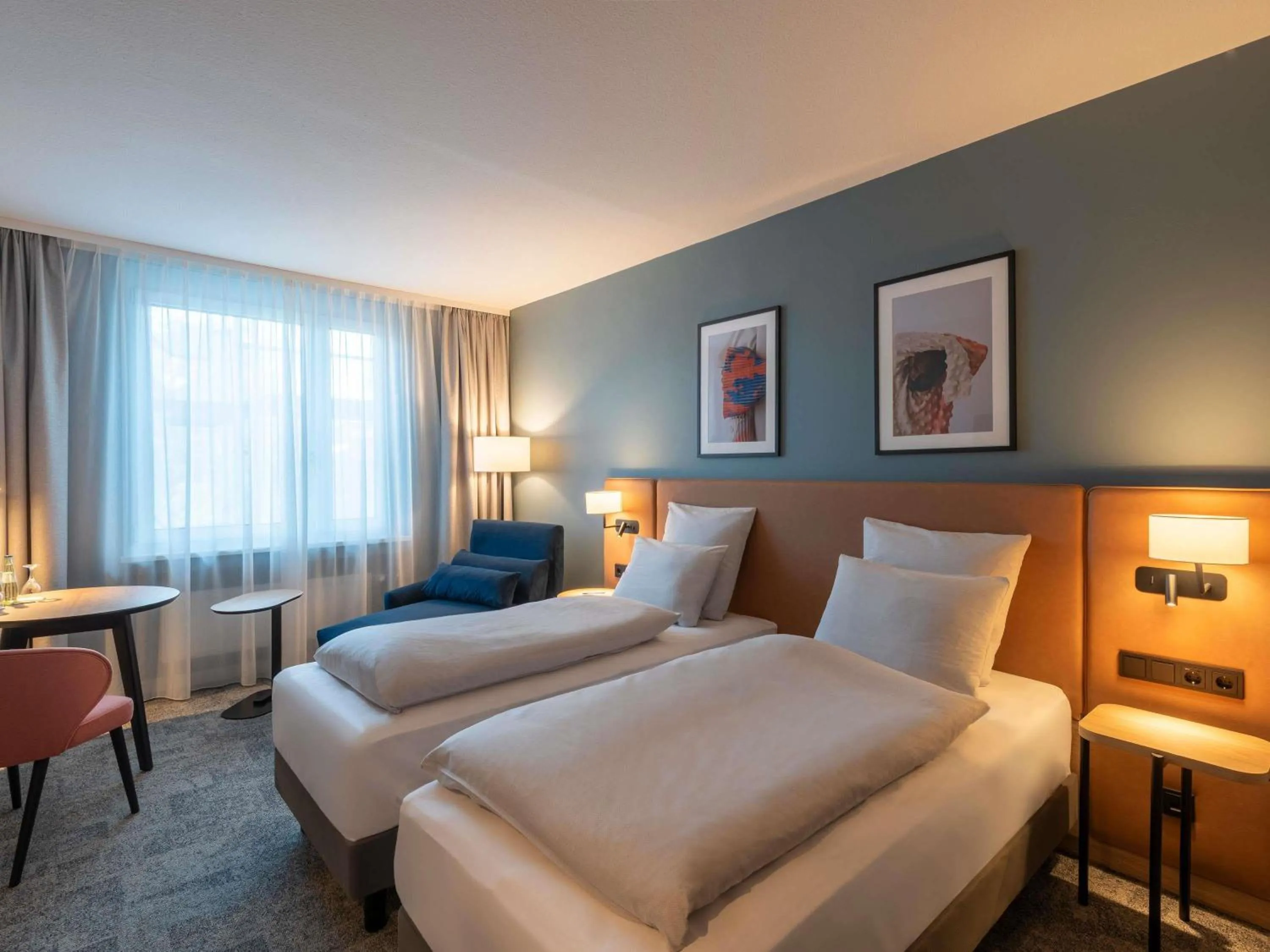 Bedroom, Bed in Mercure Parkhotel Mönchengladbach