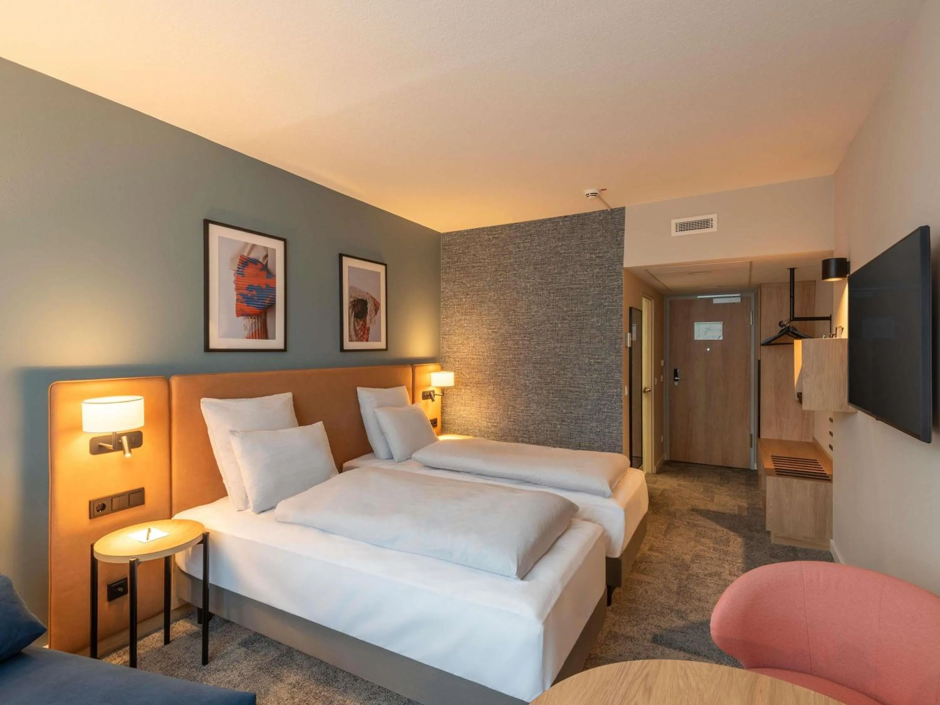 Bedroom, Bed in Mercure Parkhotel Mönchengladbach