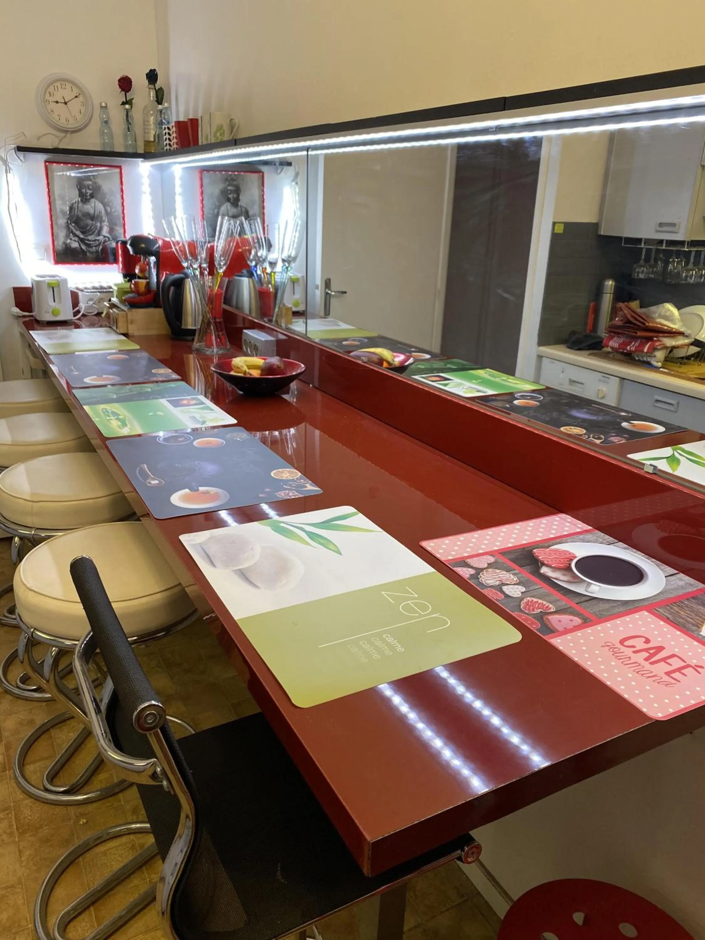 Kitchen or kitchenette in Les Meublés les Dômes du Parc