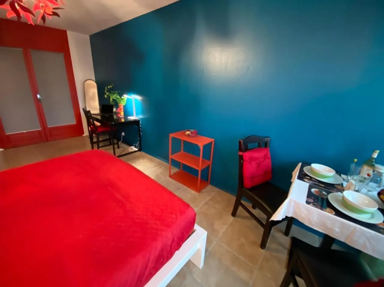 Living room, Bed in Les Meublés les Dômes du Parc