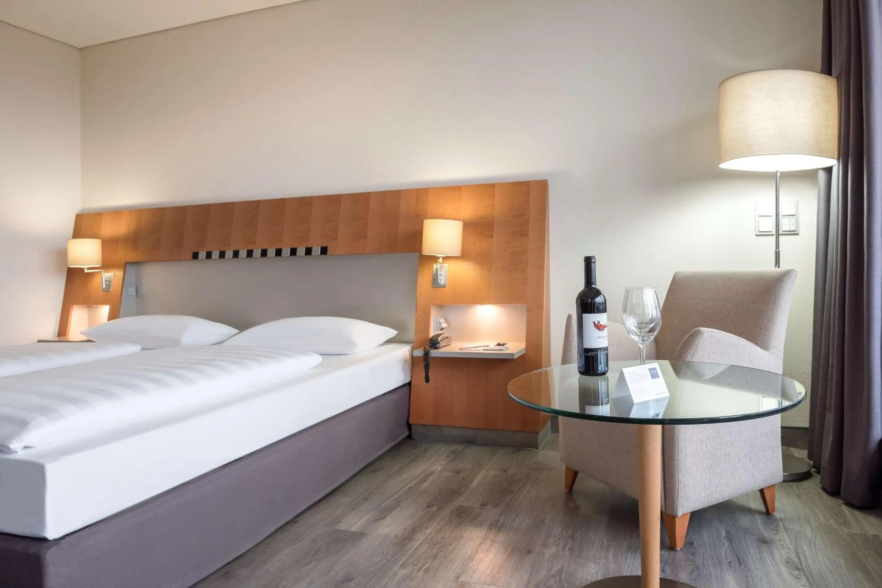 TV and multimedia, Bed in Dorint Am Nürburgring Hocheifel