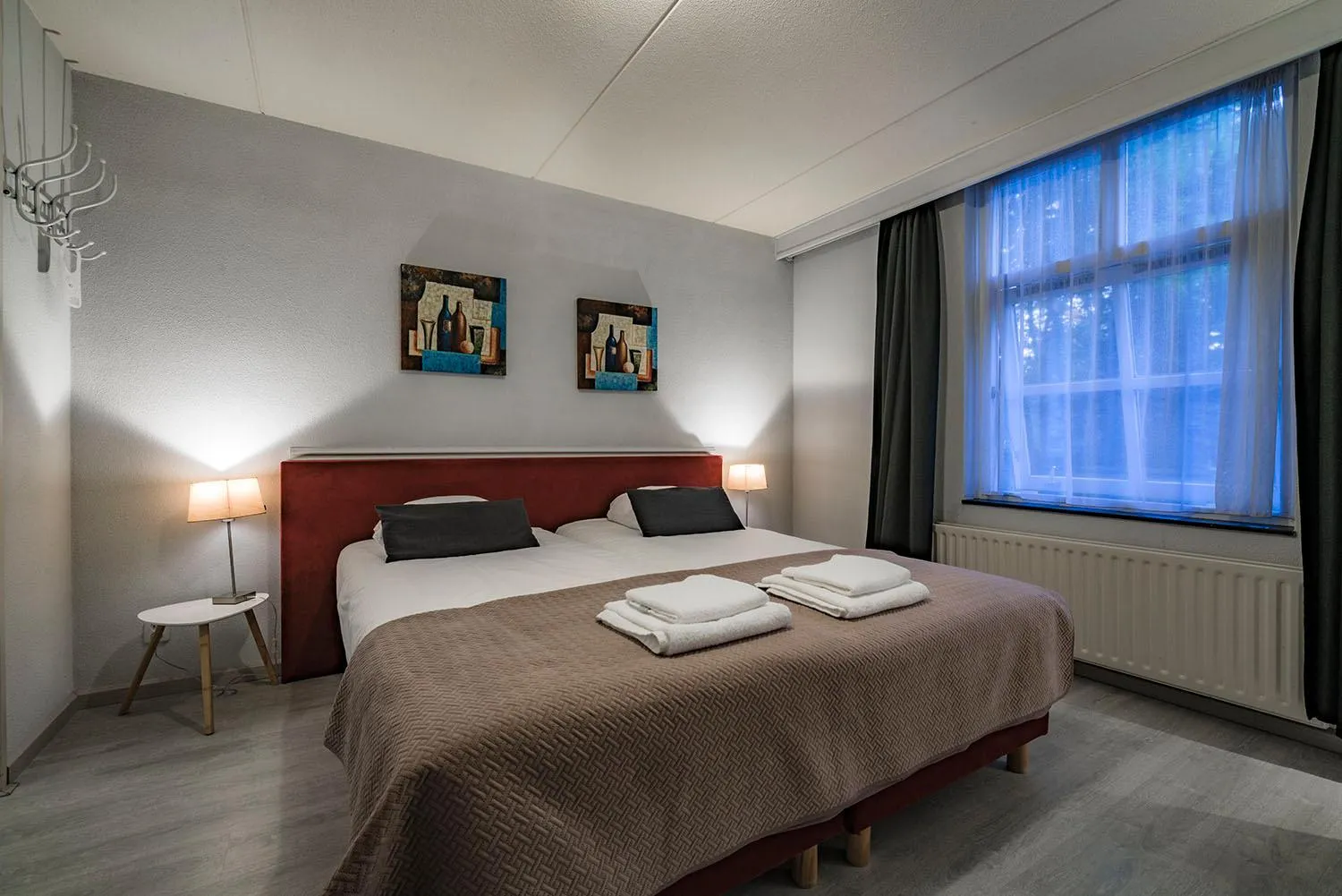 Bed in Hotel Joli Bergen