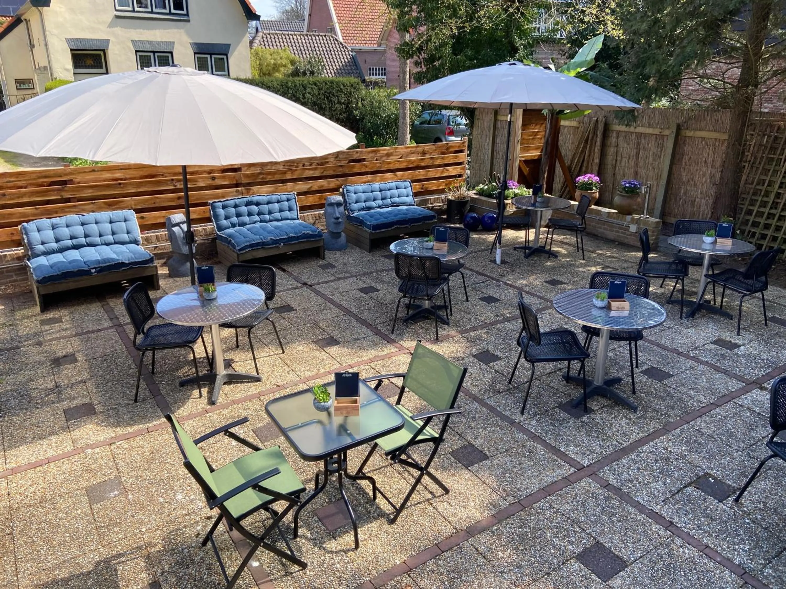 Balcony/Terrace in Hotel Joli Bergen