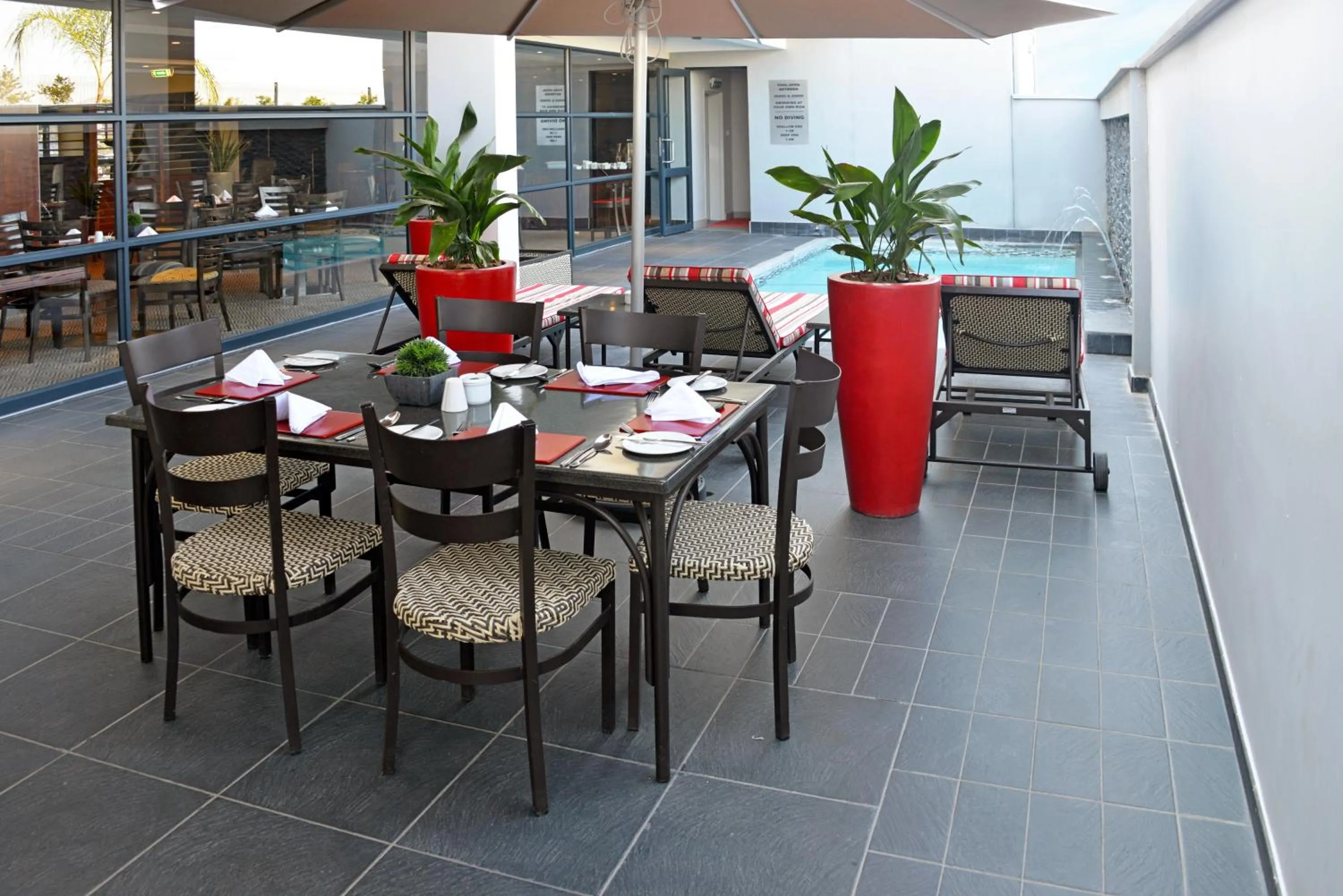 Restaurant/places to eat in Indaba Lodge Gaborone