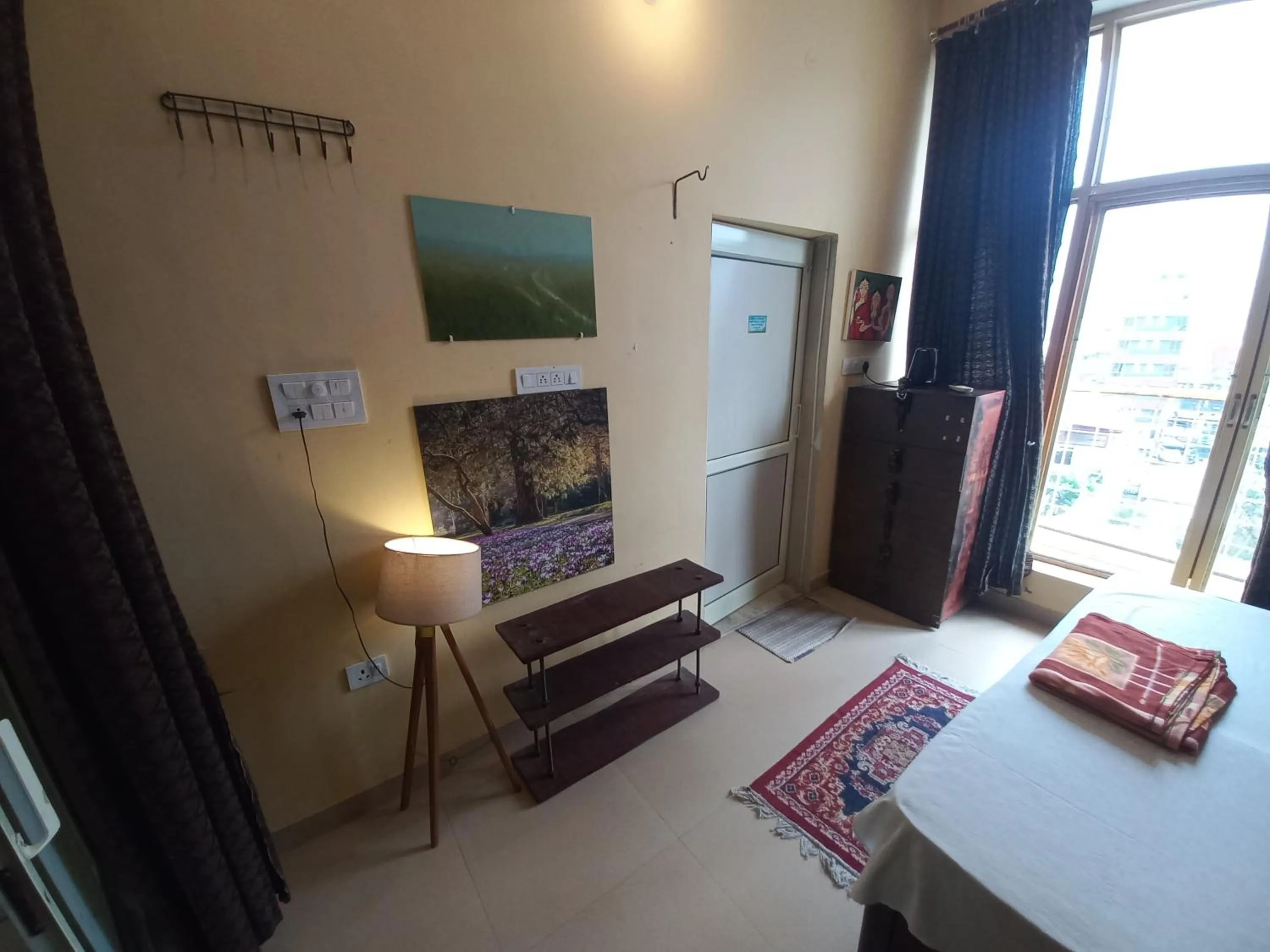 Bedroom, Bed in Devi music ashram