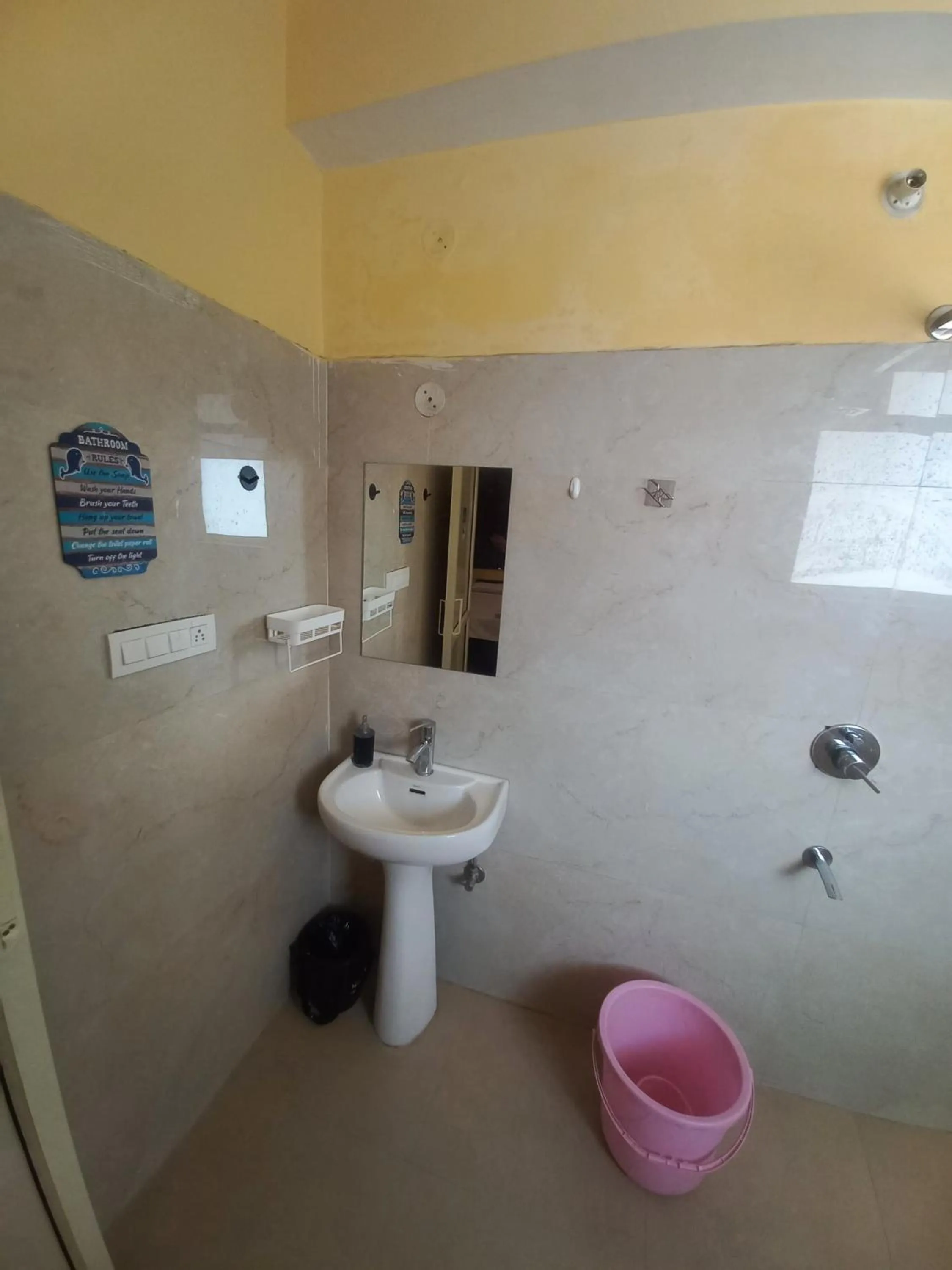 Bathroom in Devi music ashram