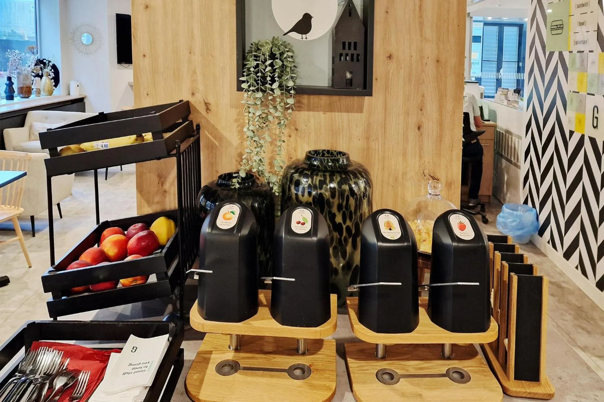 Restaurant/places to eat in Garner Hotel Cologne - Engelbertz by IHG