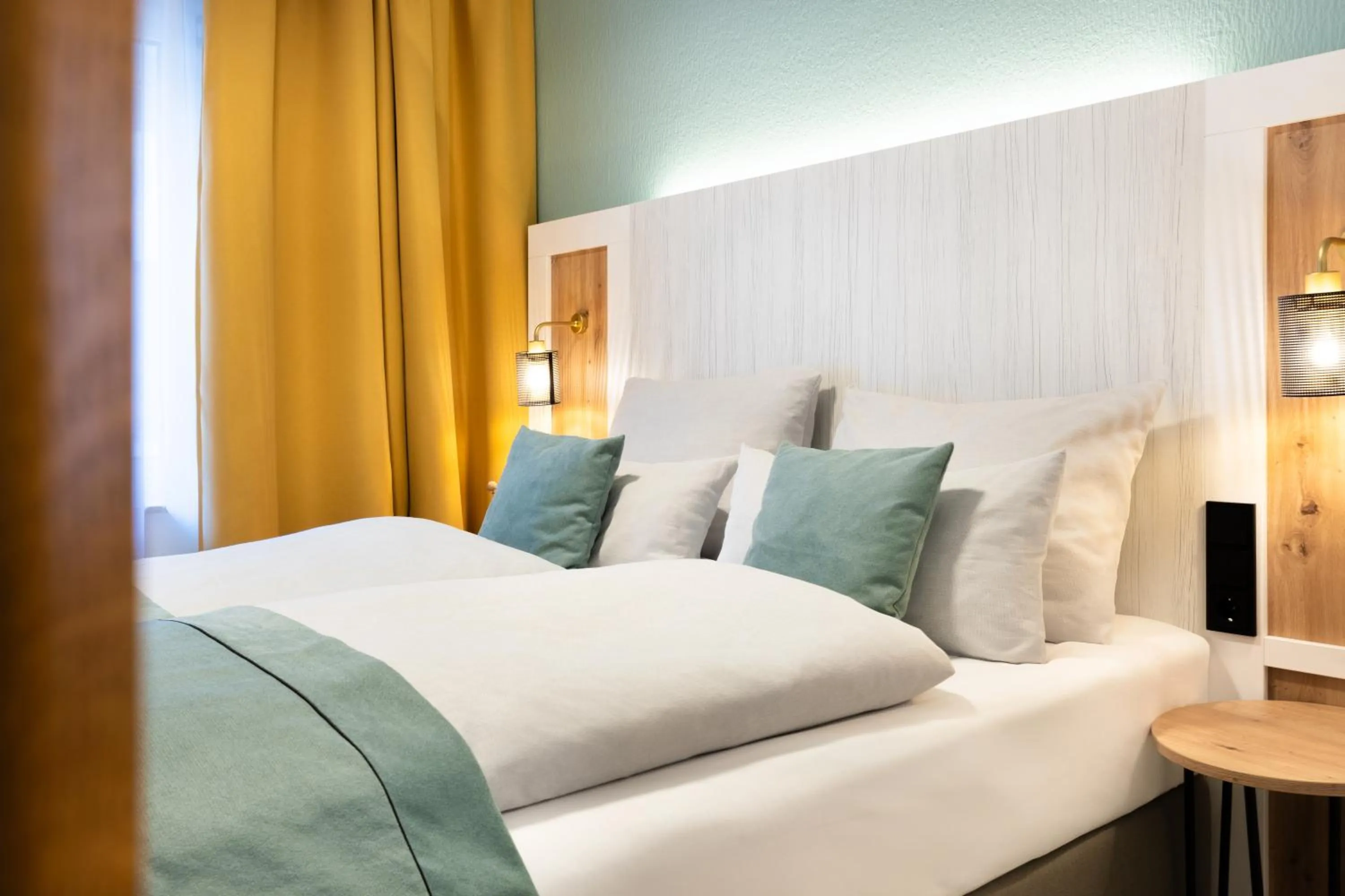 Bed in Garner Hotel Cologne - Engelbertz by IHG