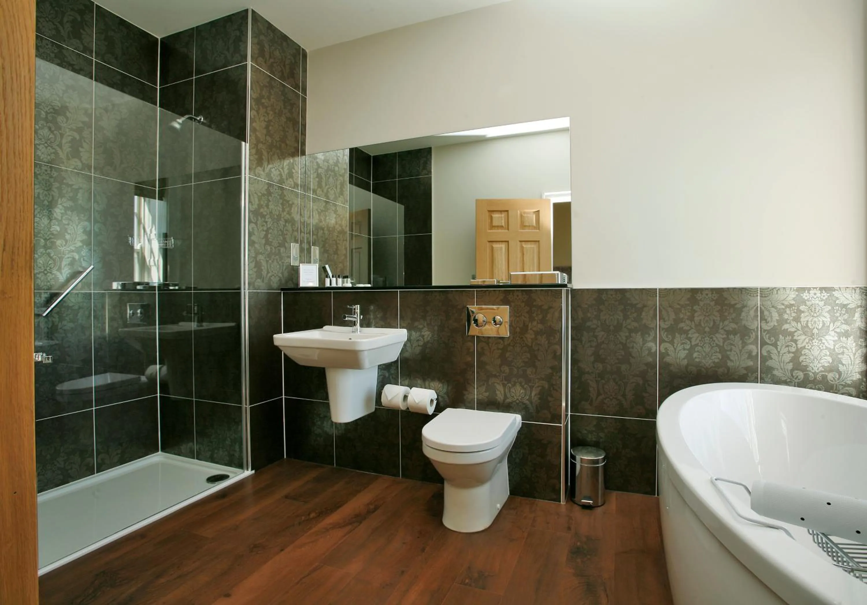 Shower in Barton Hall Hotel & Spa