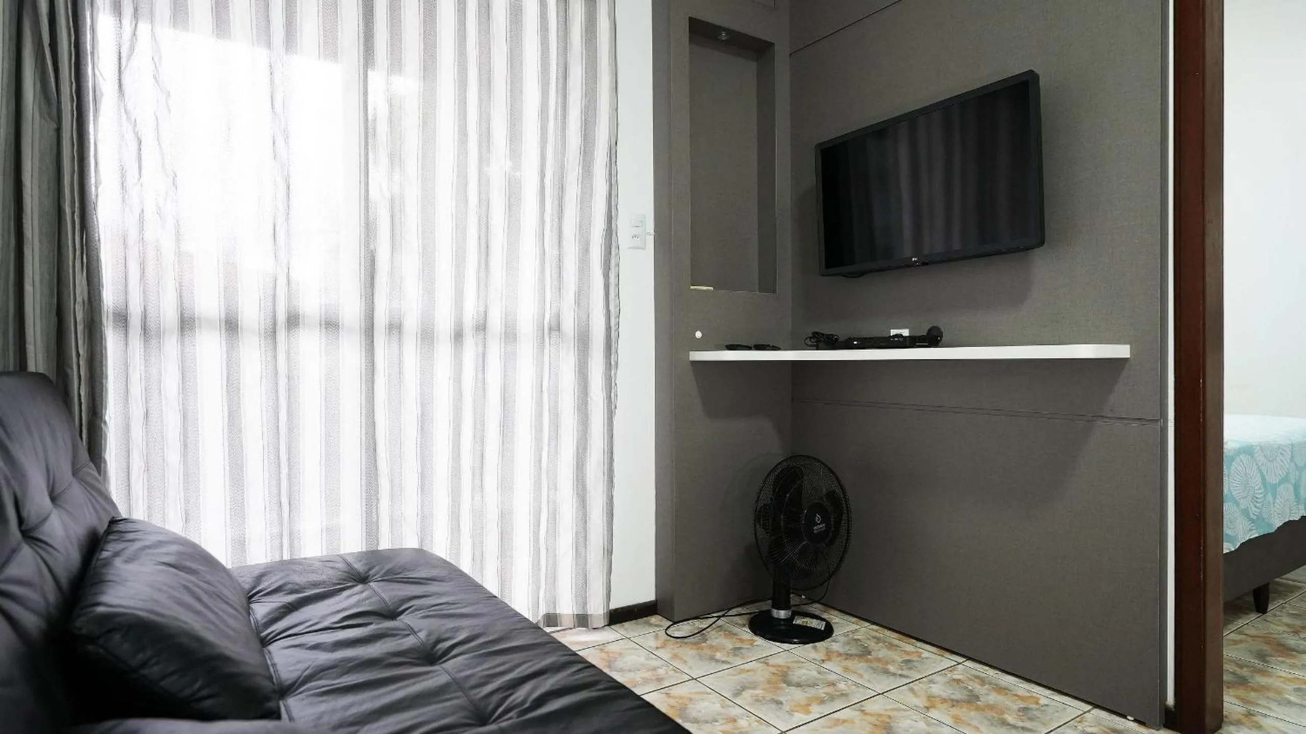 Residencial Adolfo - Mestre Naro