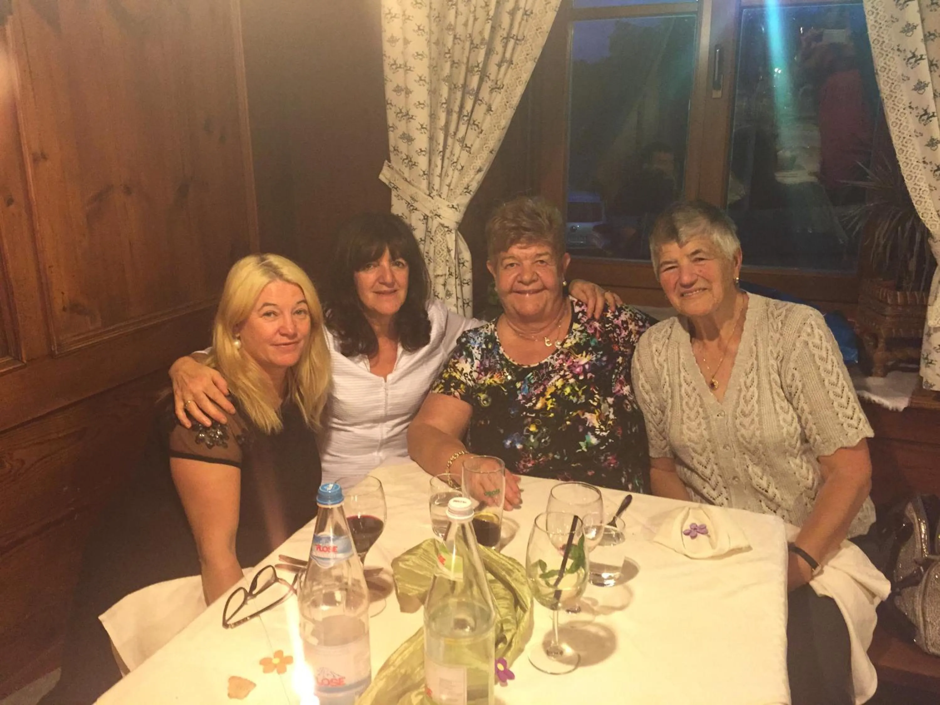 Lounge or bar in Garni Toni