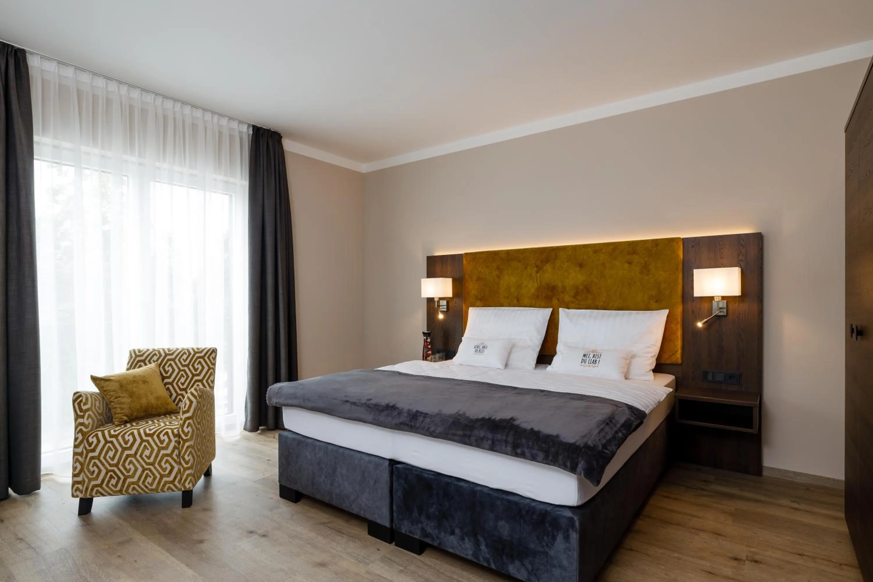 Bed in Herzl Hotel bei Erding