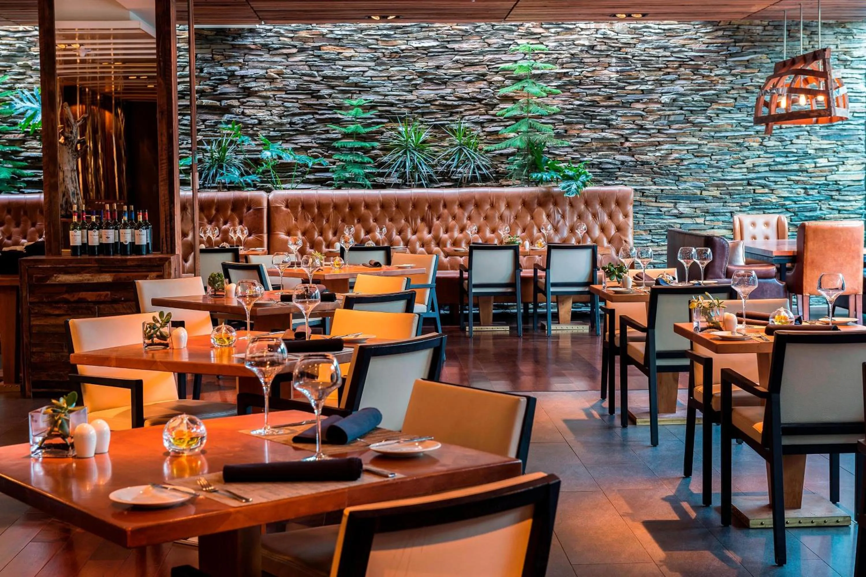 Restaurant/places to eat in Renaissance Santiago by Marriott