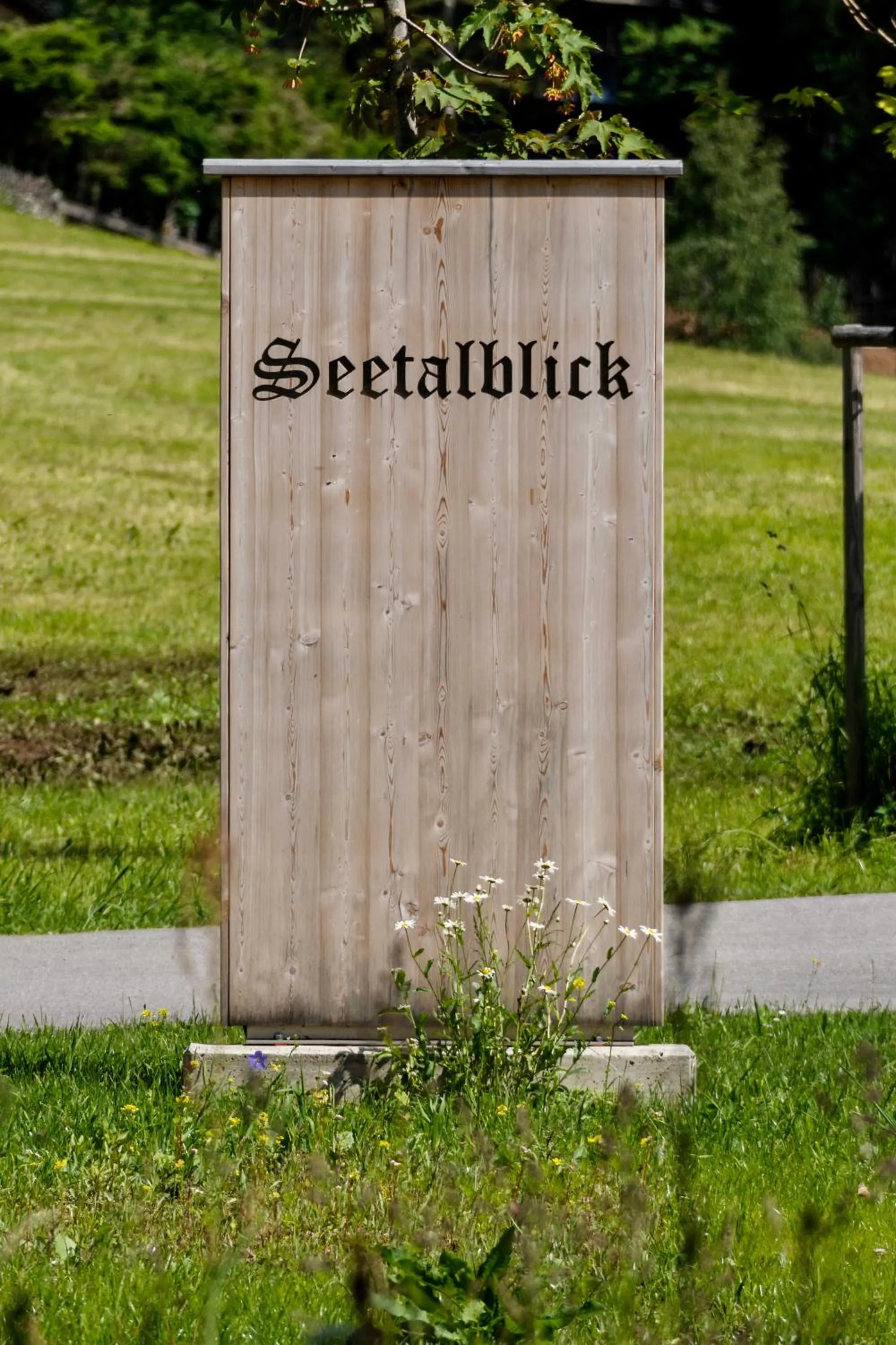 Logo/Certificate/Sign in Seetalblick