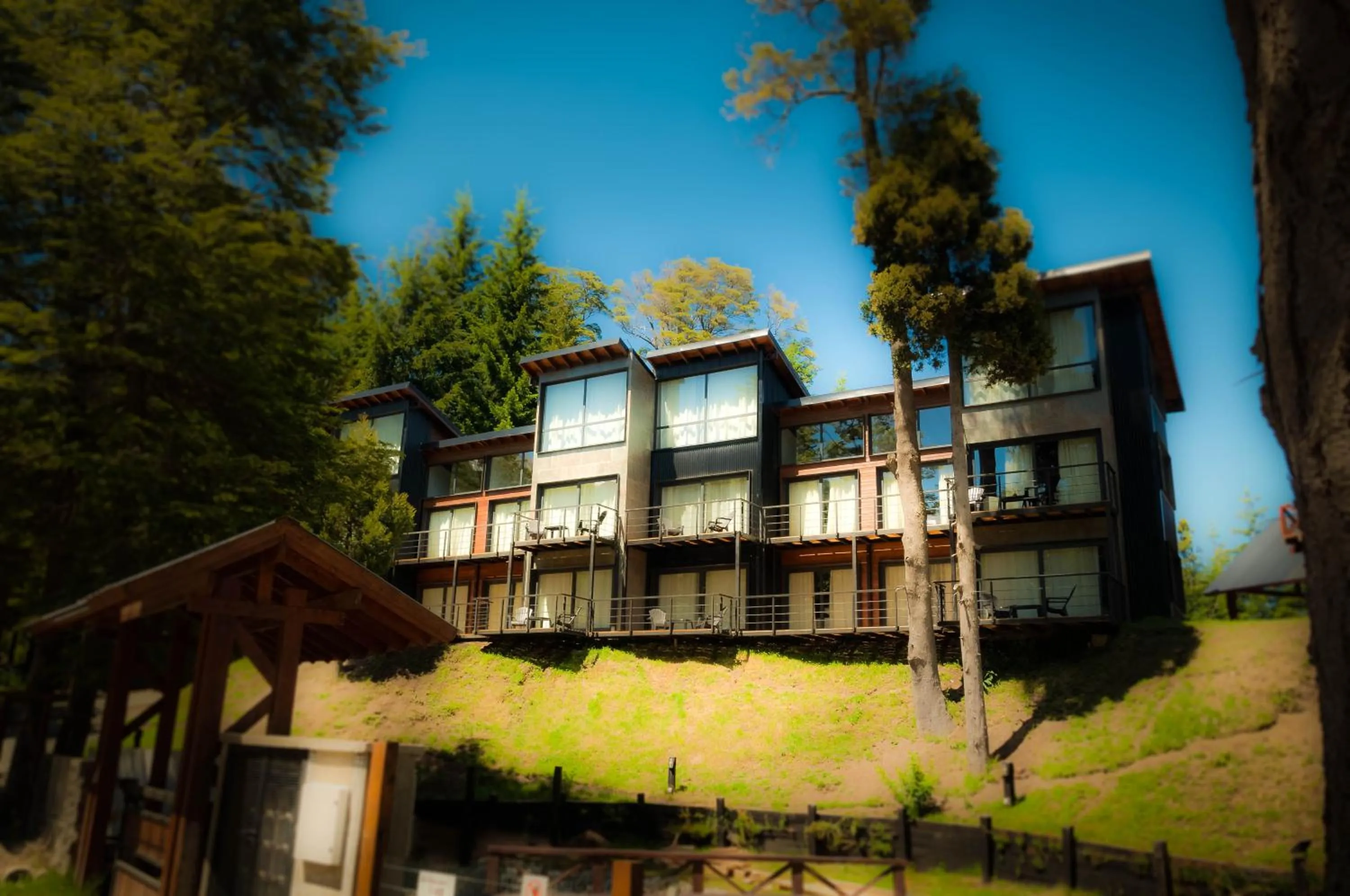 Property building in Las Aguas Río Bonito