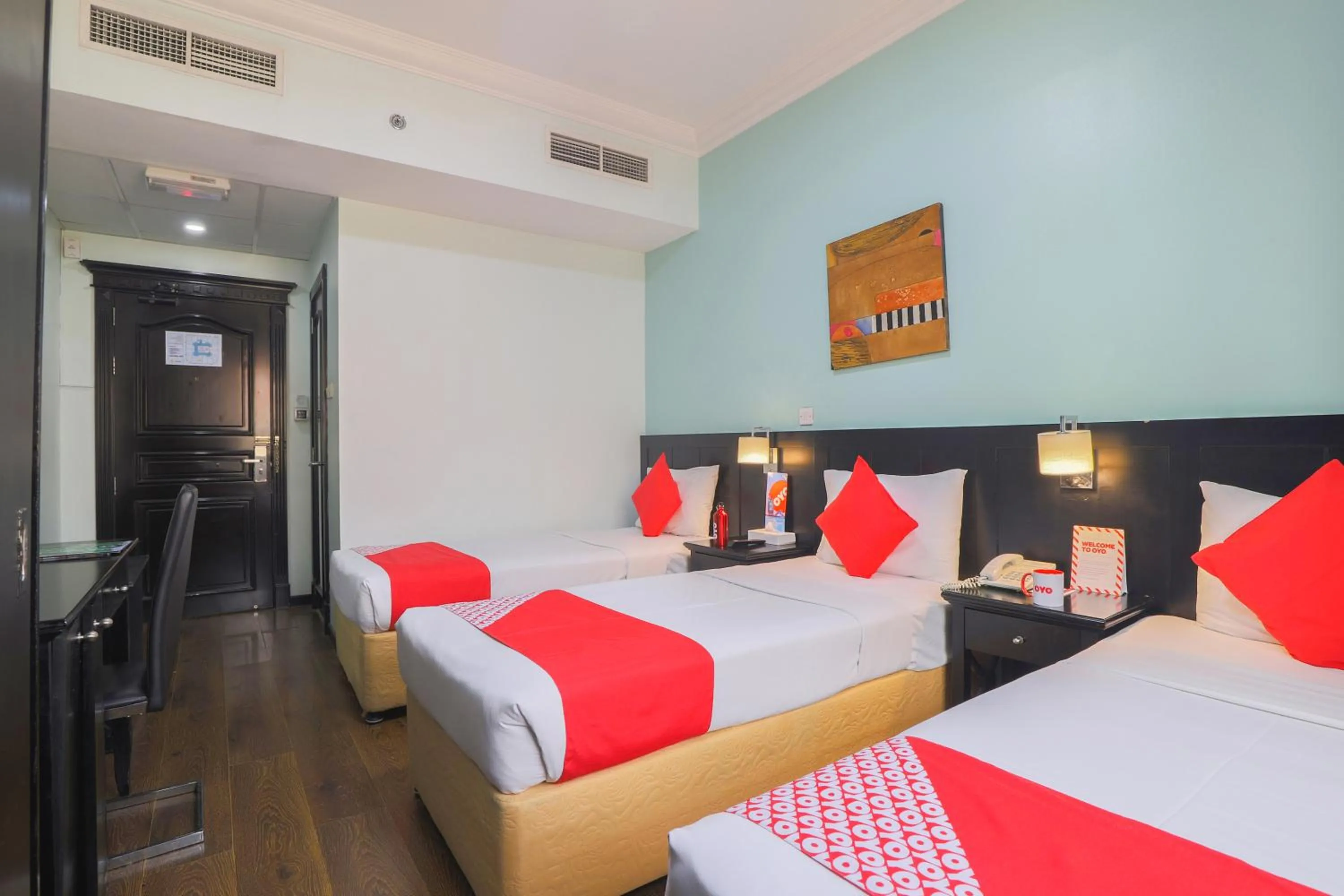 Bedroom, Bed in Eureka Hotel