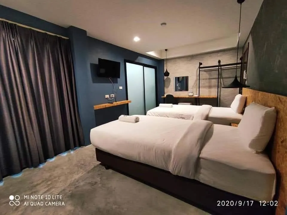 Bedroom, Bed in Modern Budget Hotel