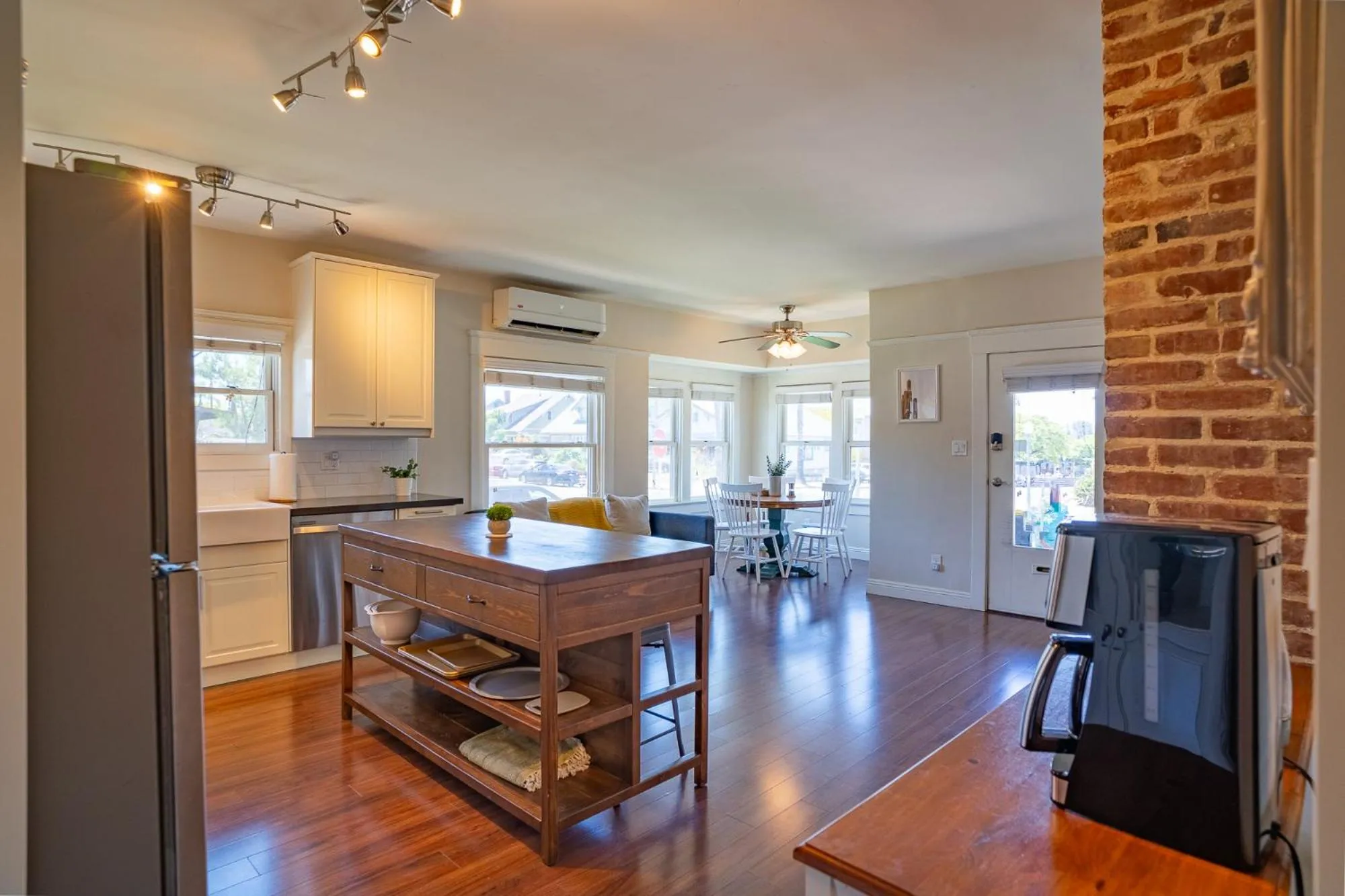 Kitchen or kitchenette in Fern House South Park Craftsman