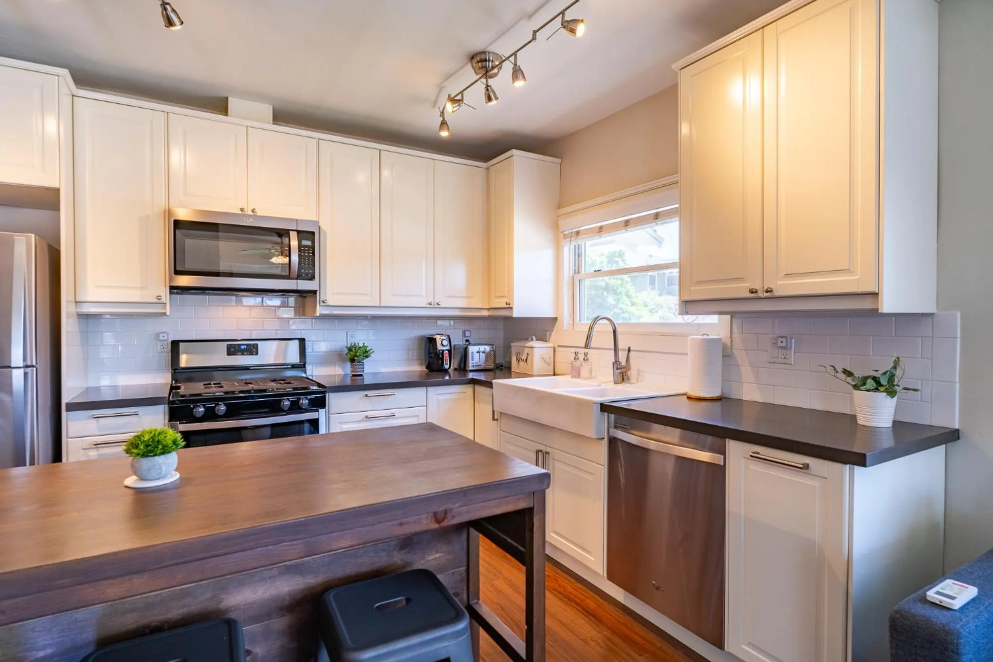 Coffee/tea facilities in Fern House South Park Craftsman