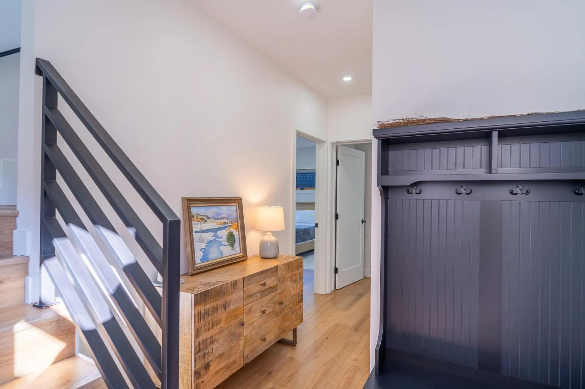 Photo of the whole room, Bed in Fern House South Park Craftsman