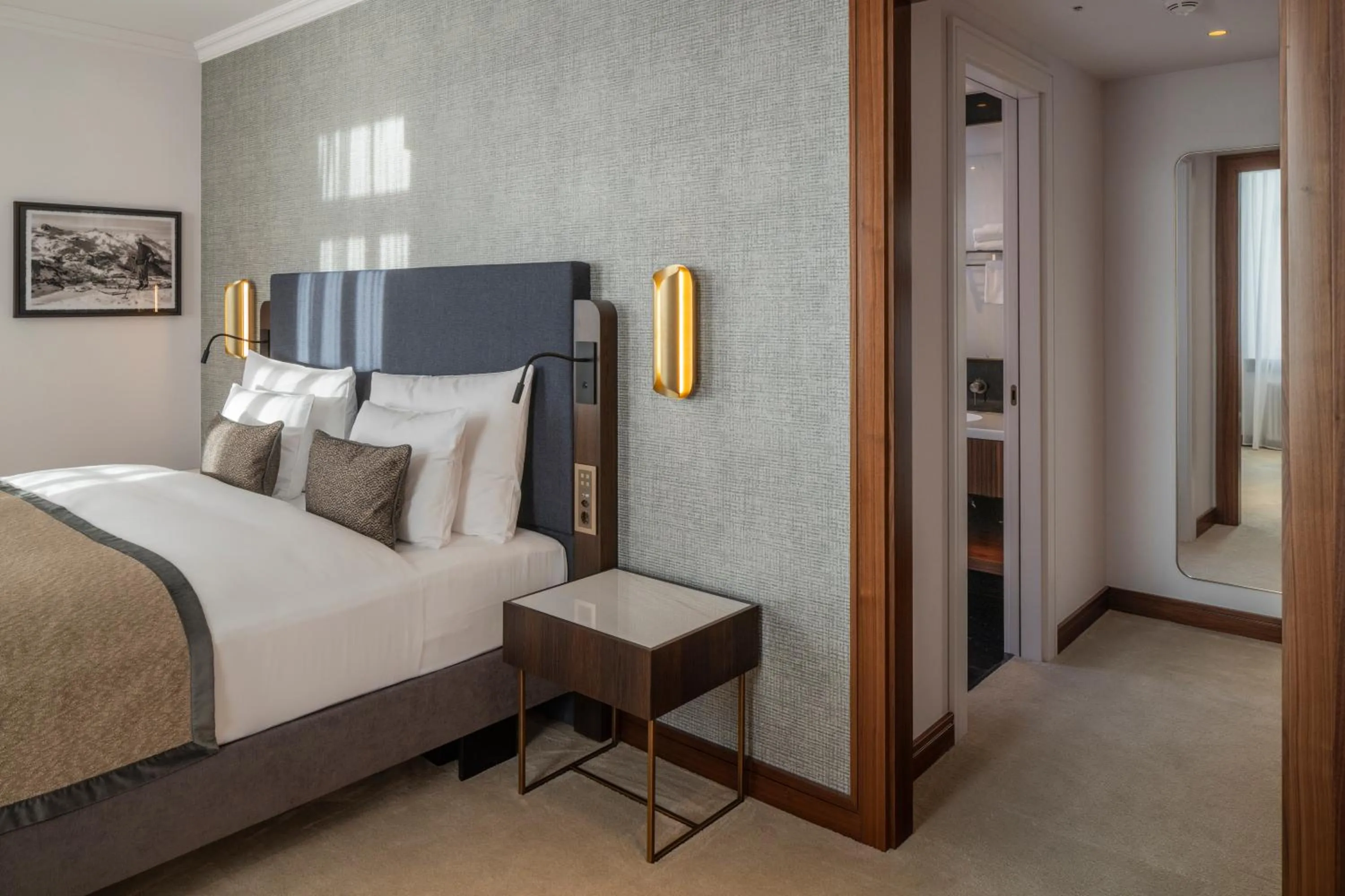 Bedroom, Bed in Grand Hotel des Bains Kempinski