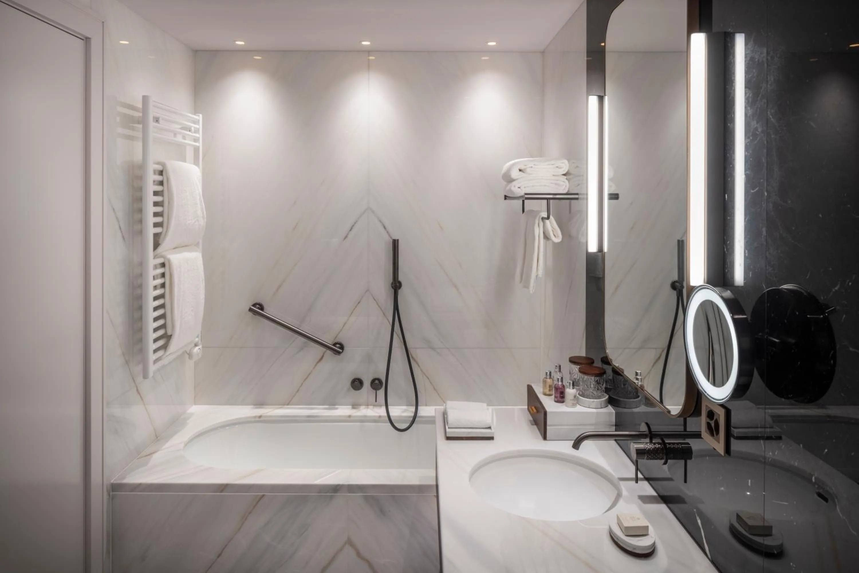 Bathroom in Grand Hotel des Bains Kempinski