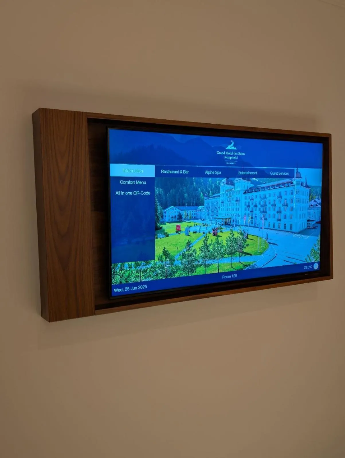 TV and multimedia in Grand Hotel des Bains Kempinski