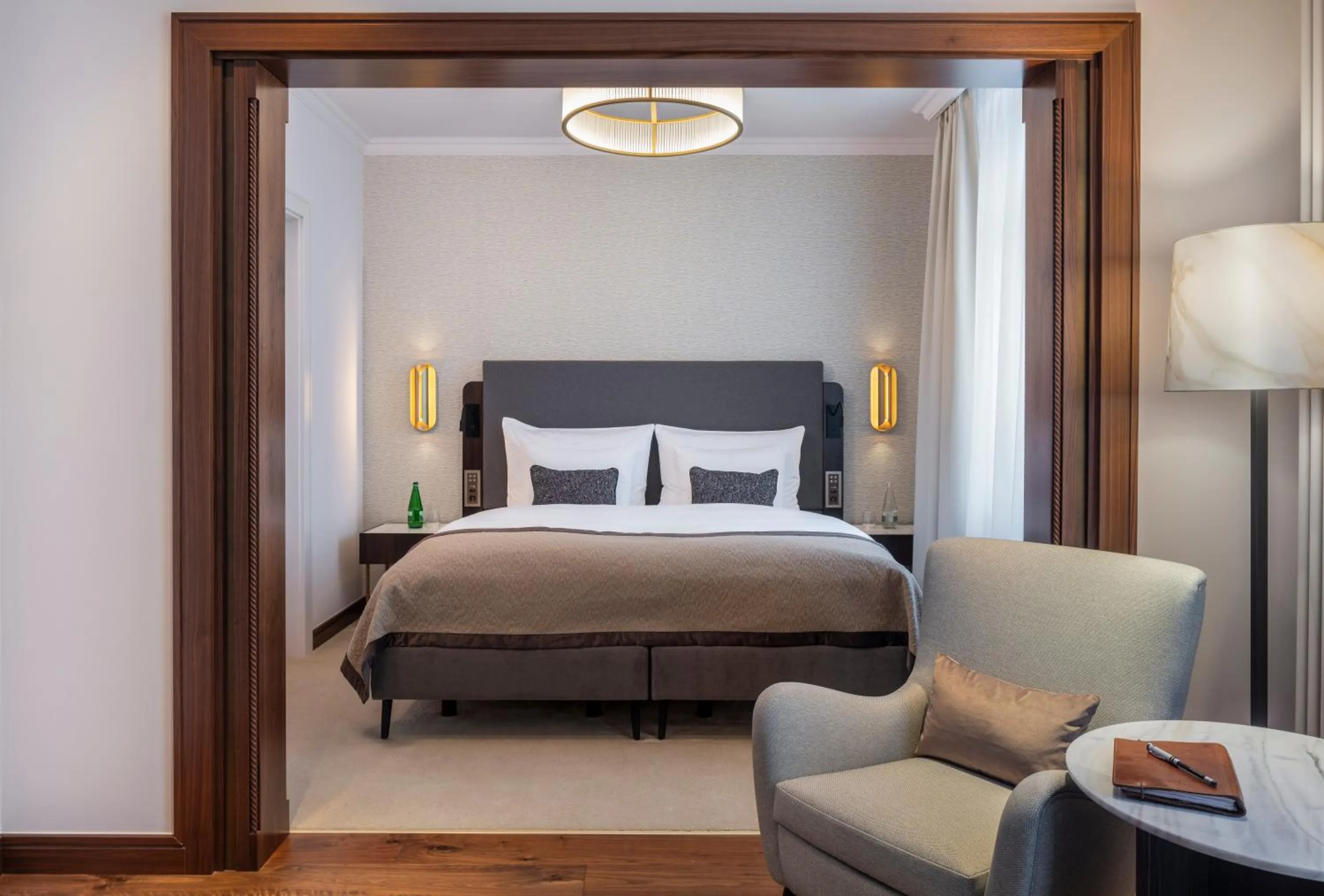 Bedroom, Bed in Grand Hotel des Bains Kempinski