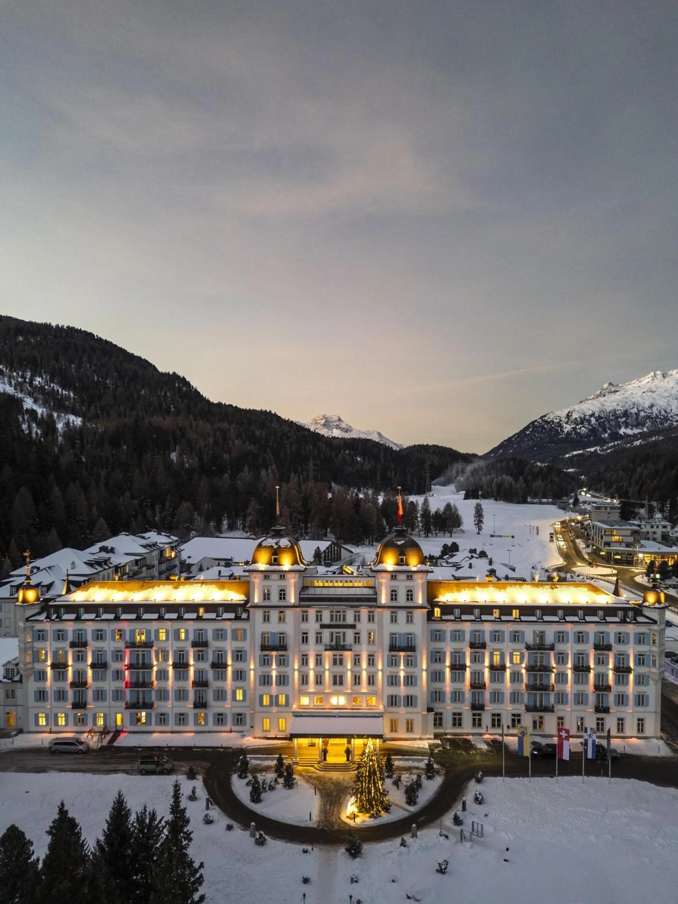 Inner courtyard view in Grand Hotel des Bains Kempinski