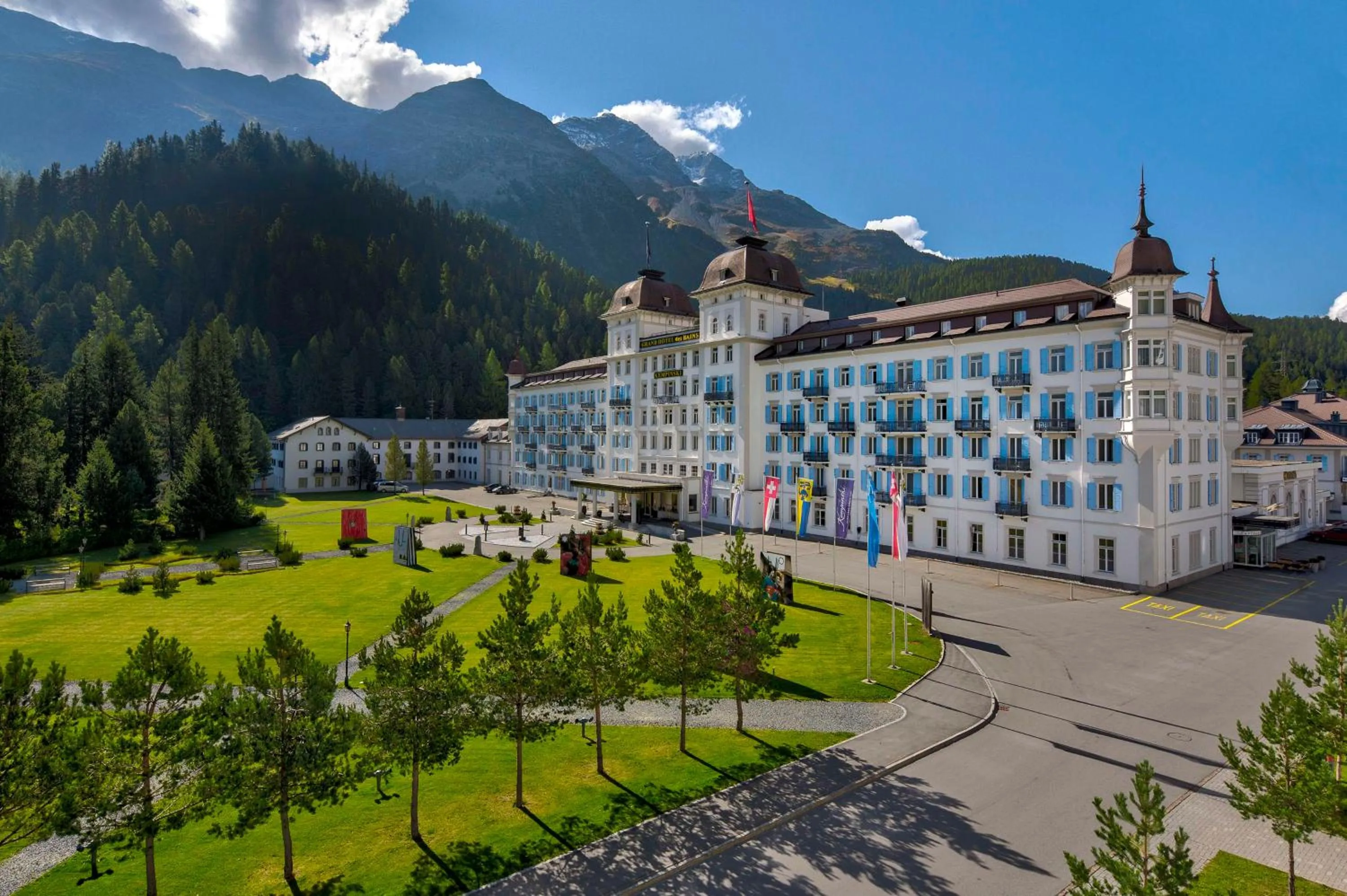 Property building in Grand Hotel des Bains Kempinski