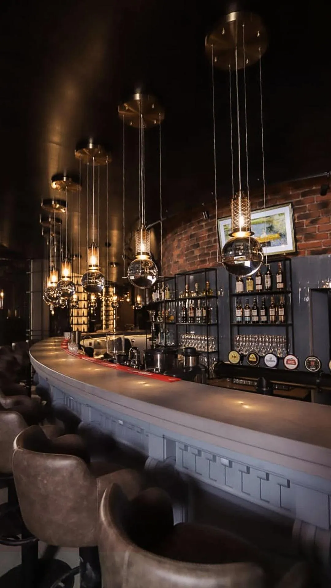 Restaurant/places to eat in The Veil Hotel