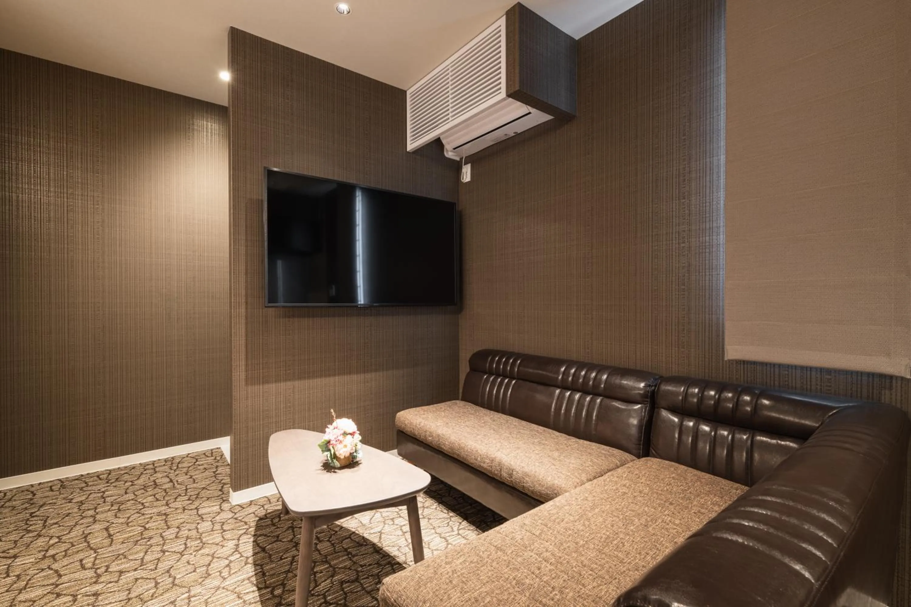 Seating area in GRAND BASE Kagoshima