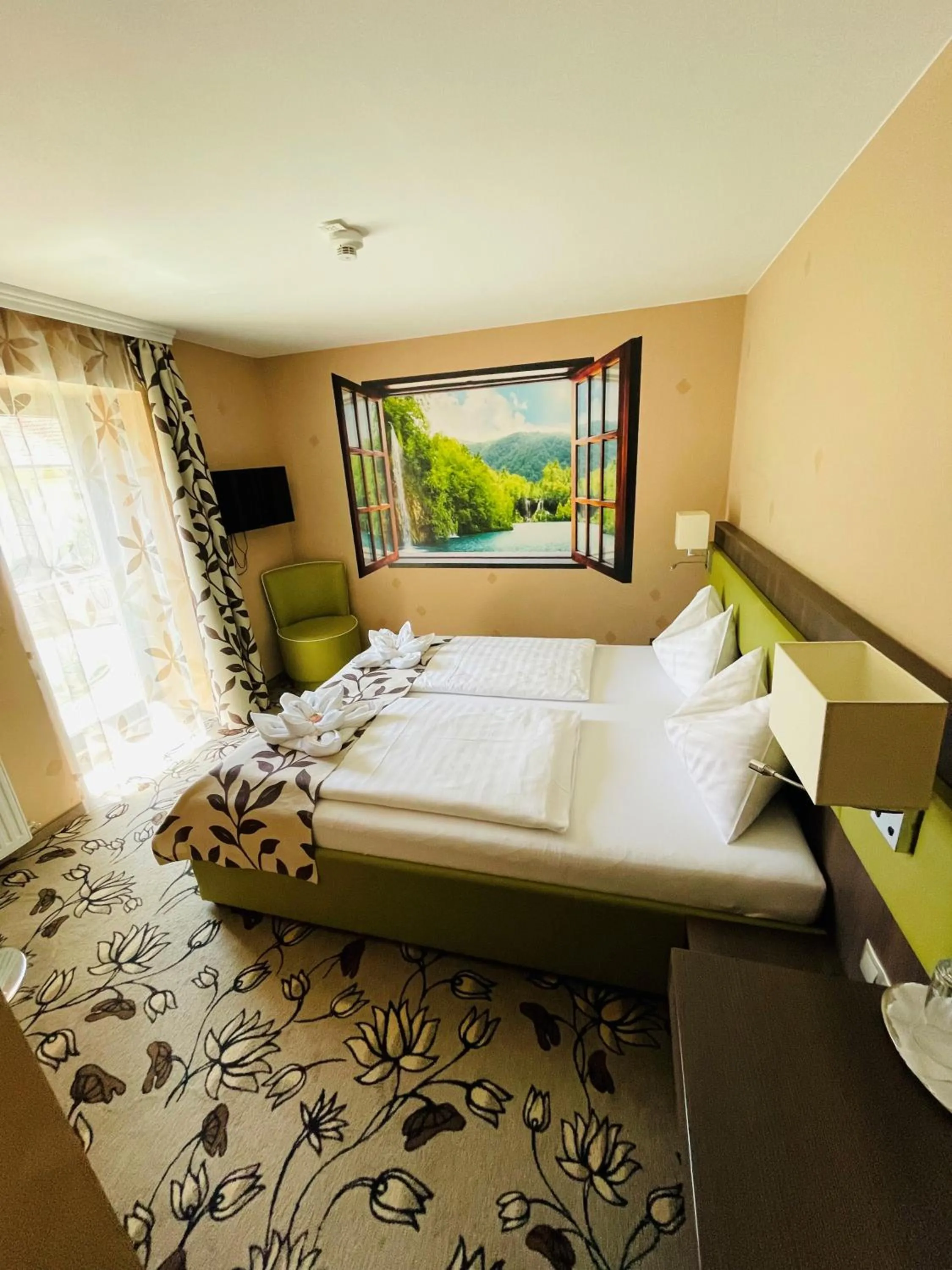 Bedroom, Bed in Hotel Pruggererhof