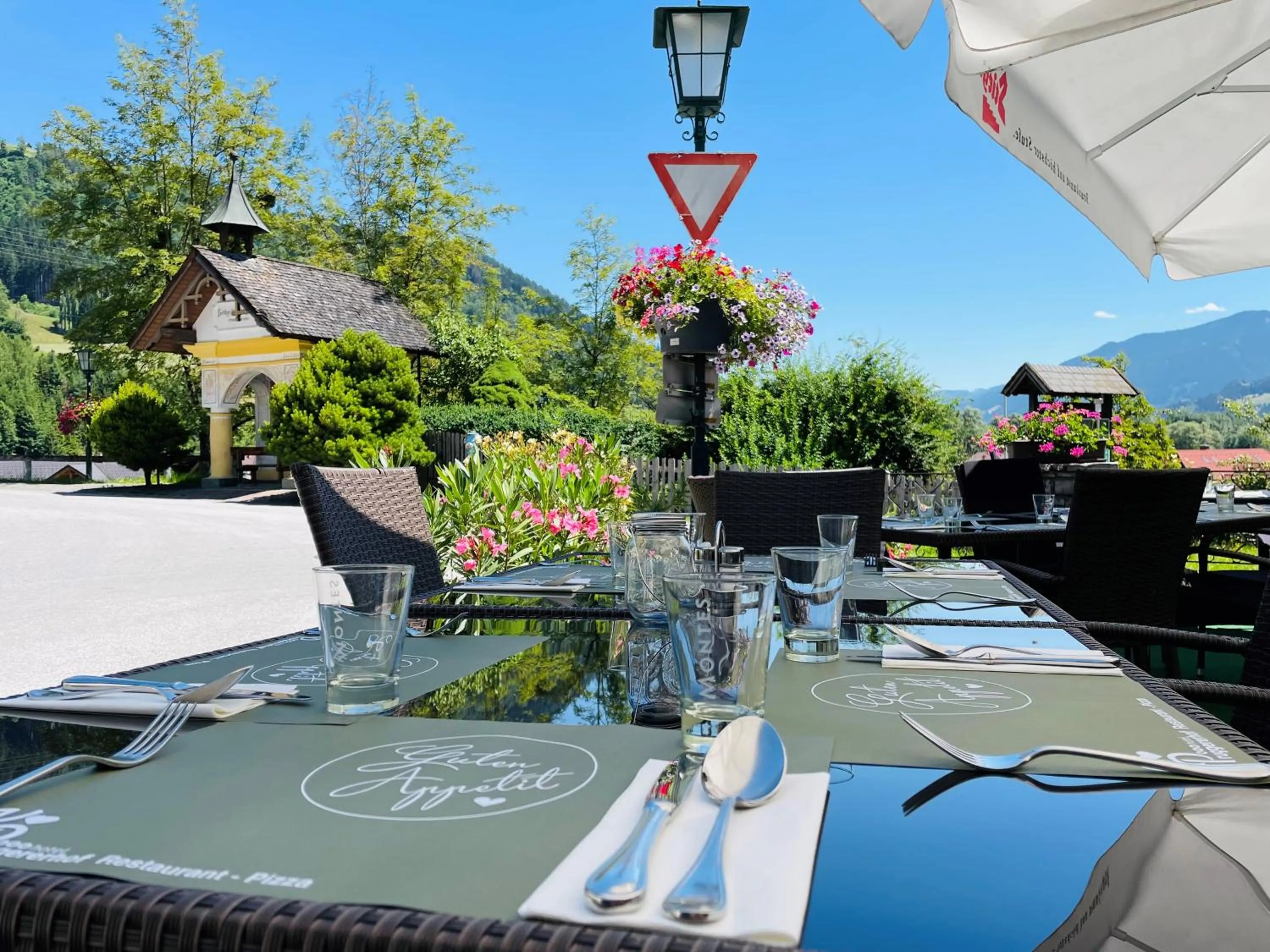 Restaurant/places to eat in Hotel Pruggererhof