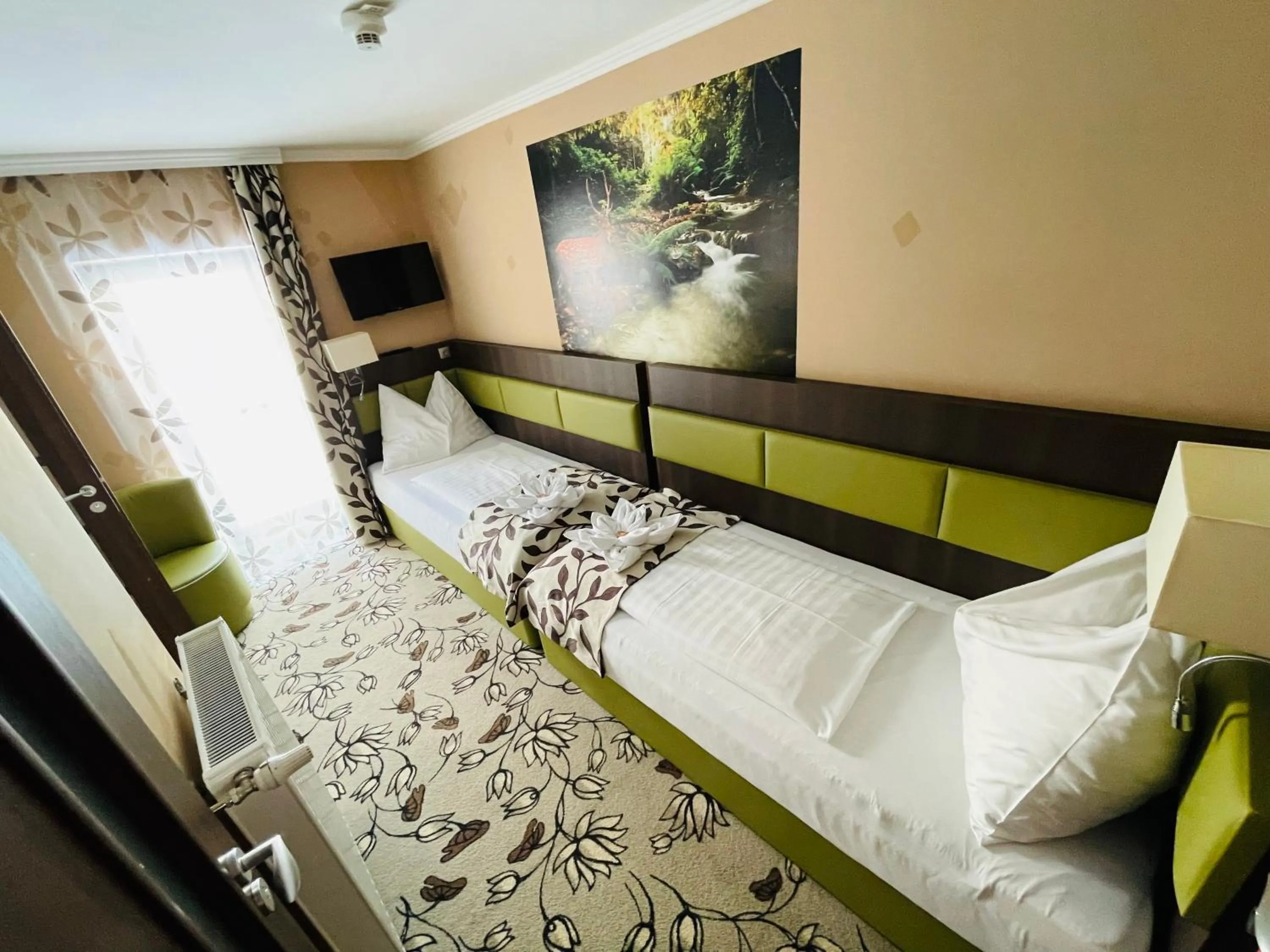 Bedroom, Bed in Hotel Pruggererhof