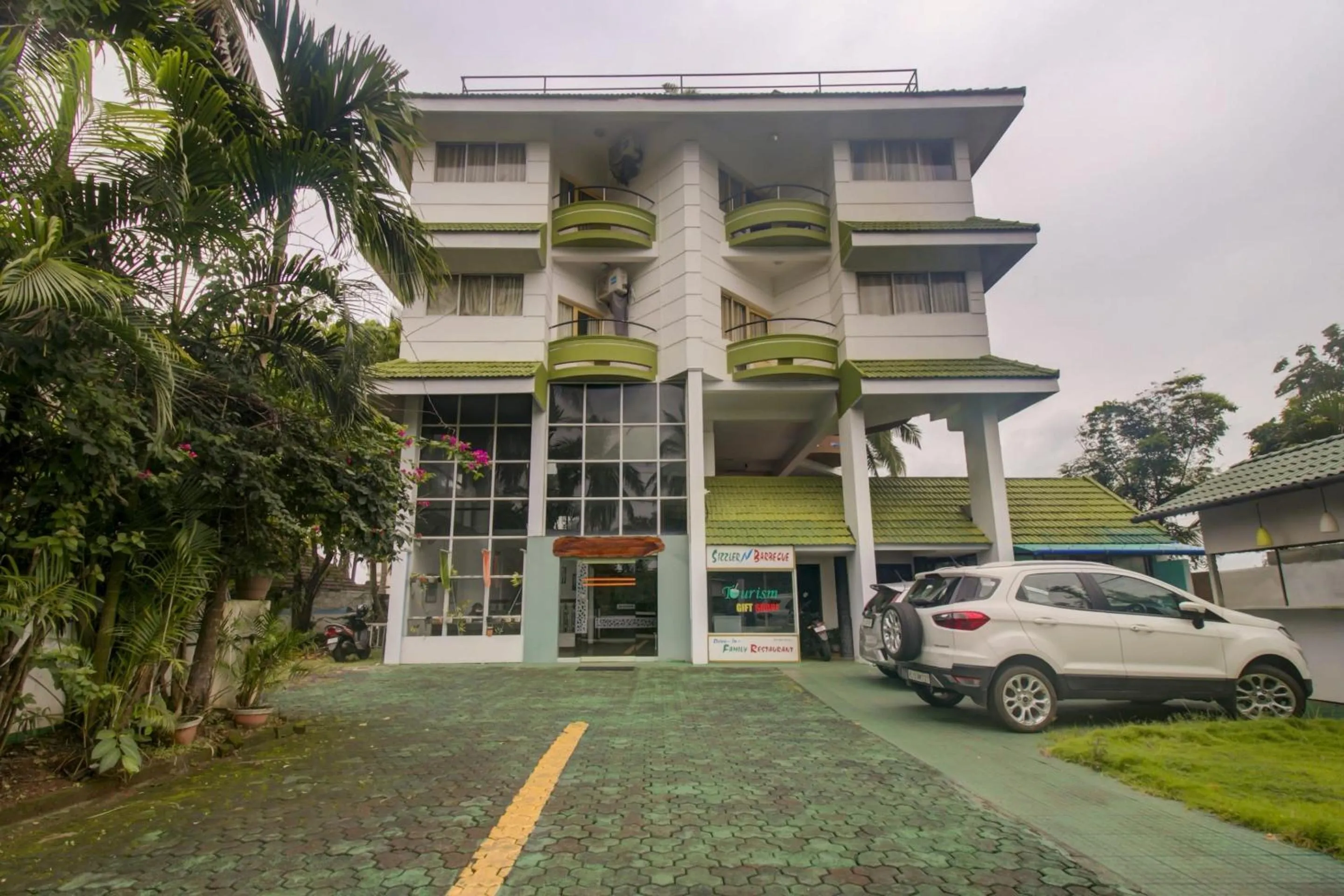 Facade/entrance in Hotel O Floatel International Beach Resort