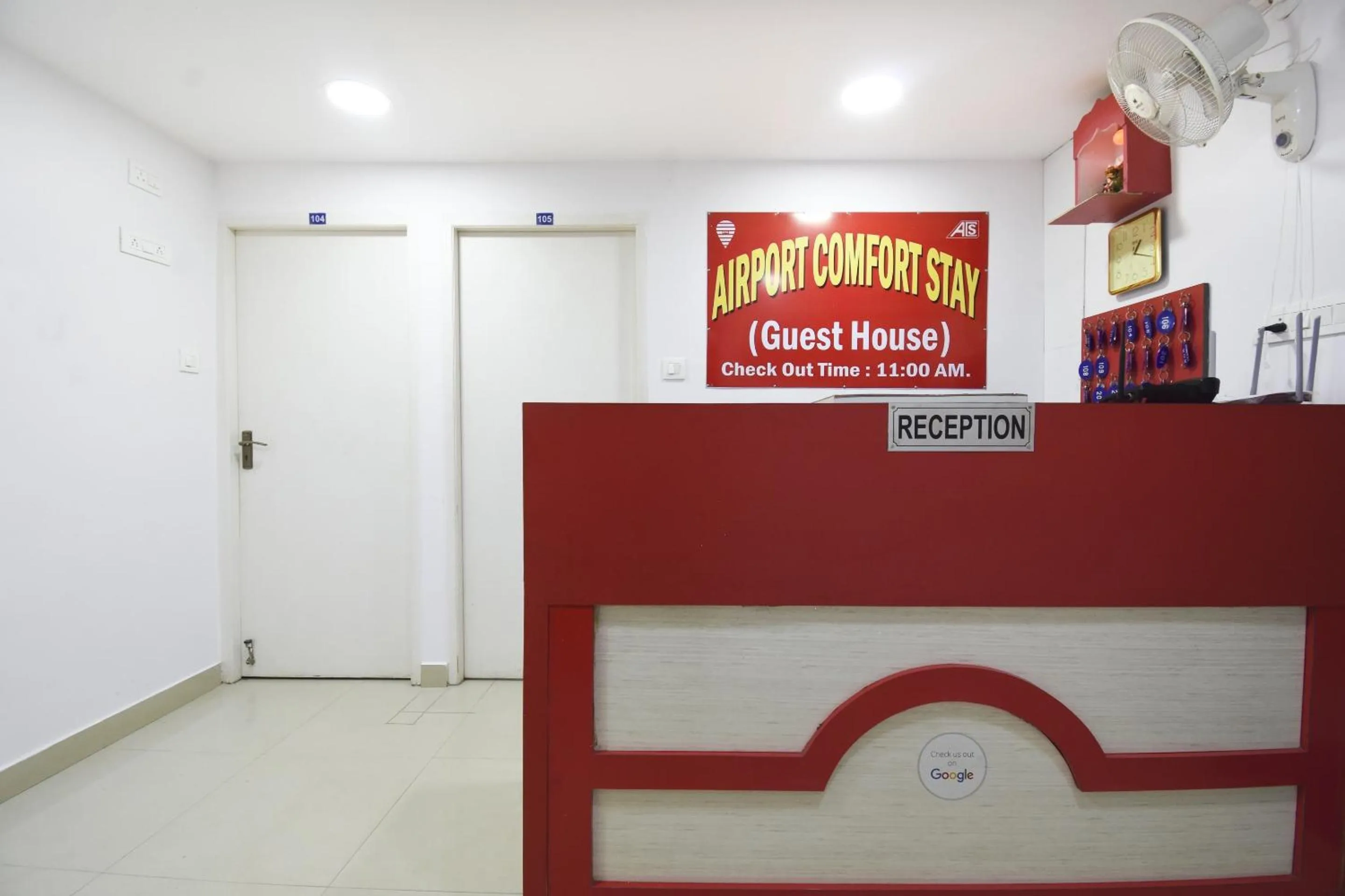 Lobby or reception in Super Hotel O Airport Comfort Stay