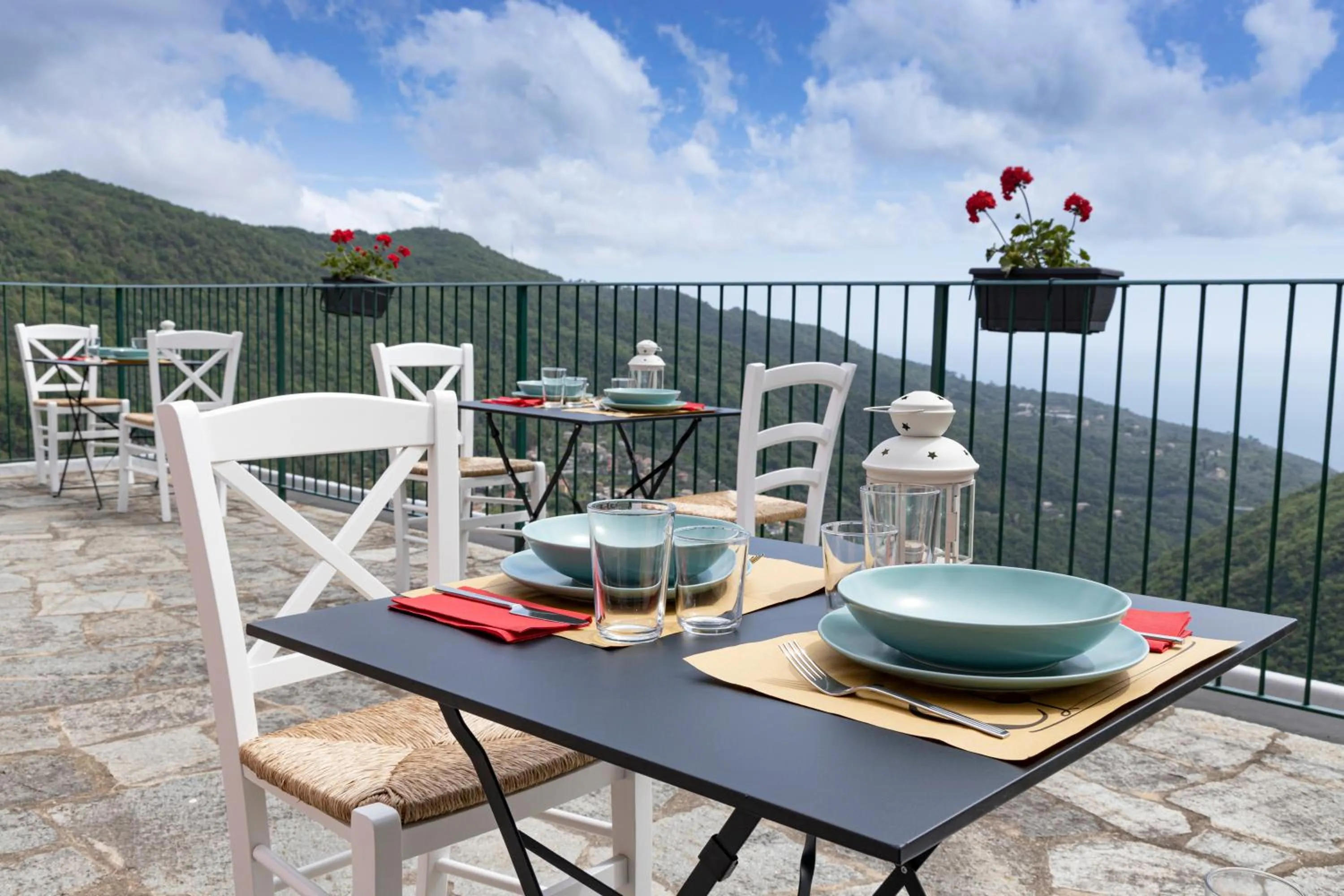 Balcony/Terrace in Looky Hotel