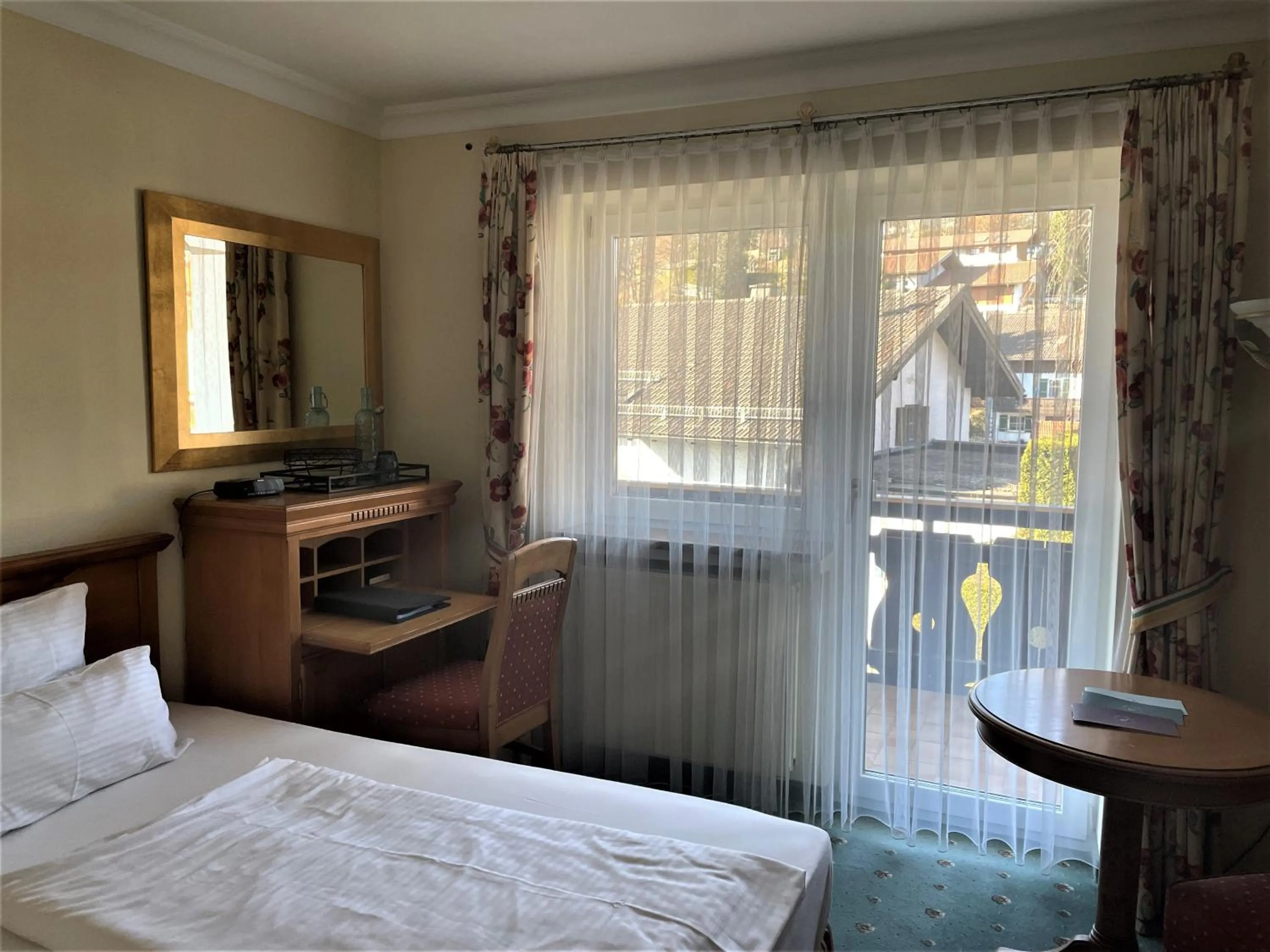 Bedroom, Bed in Das Johannesbad - DAS MEDICAL SPA & VITAL REFUGIUM