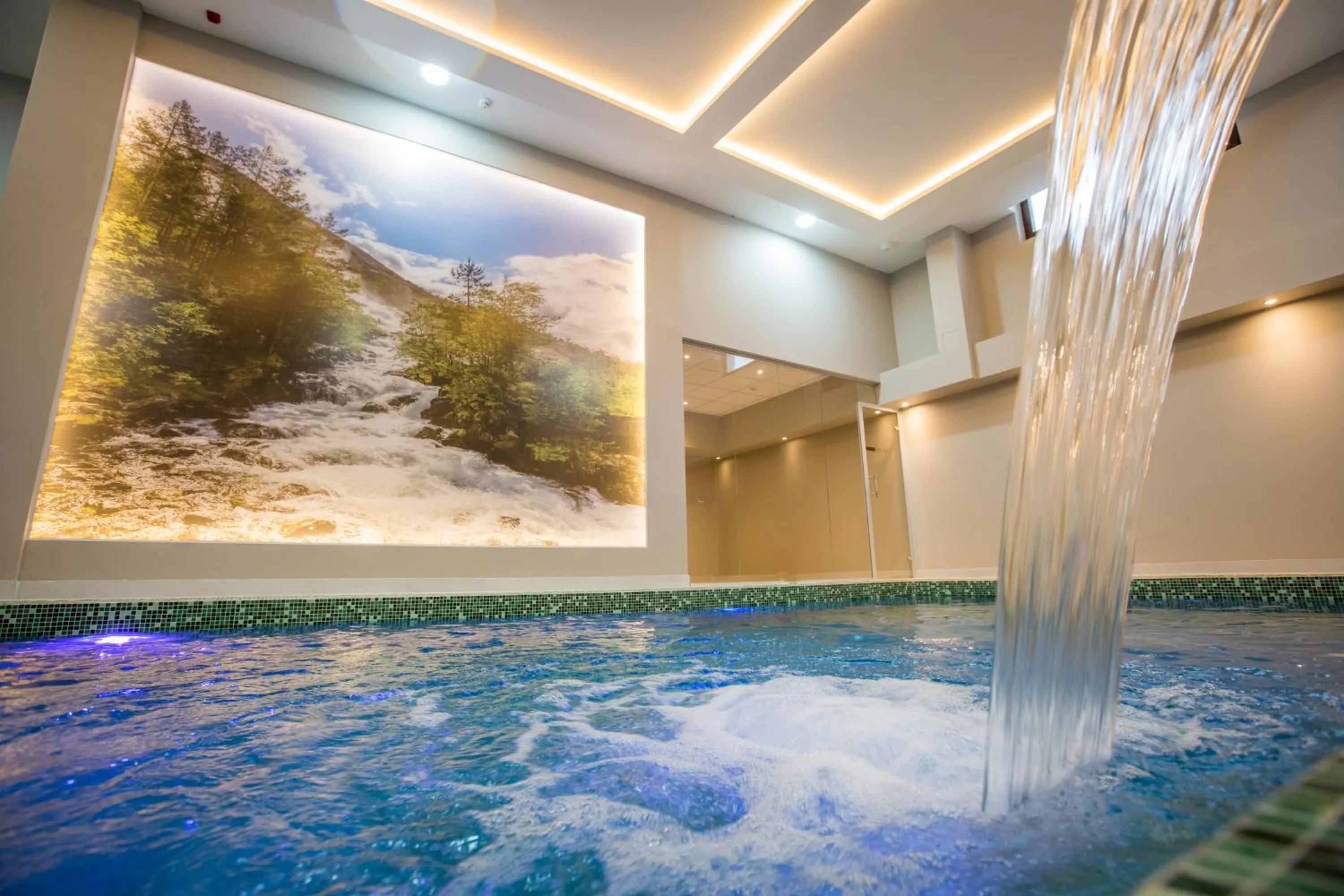 Swimming pool in SREBRNA PLANINA Spa & Resort