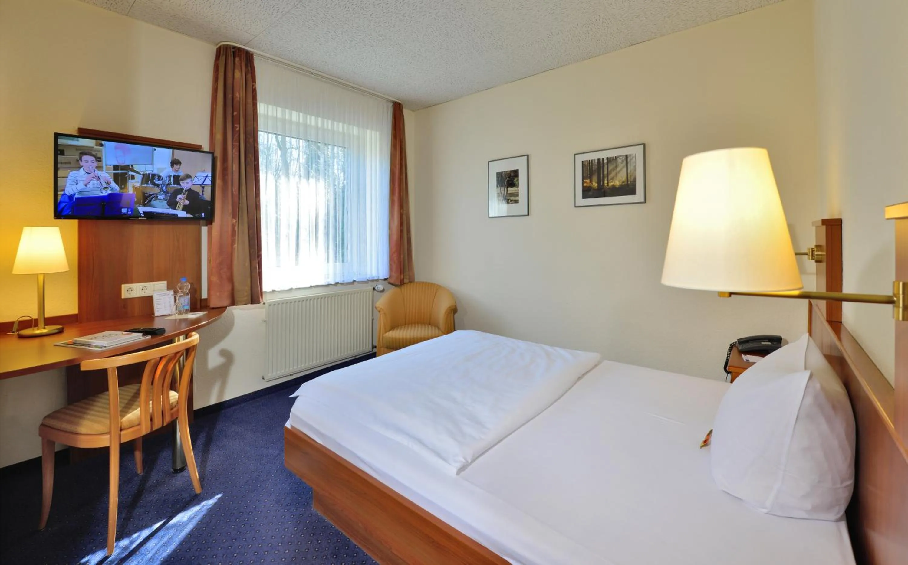 Photo of the whole room, Bed in Hotel Haus Kronenthal