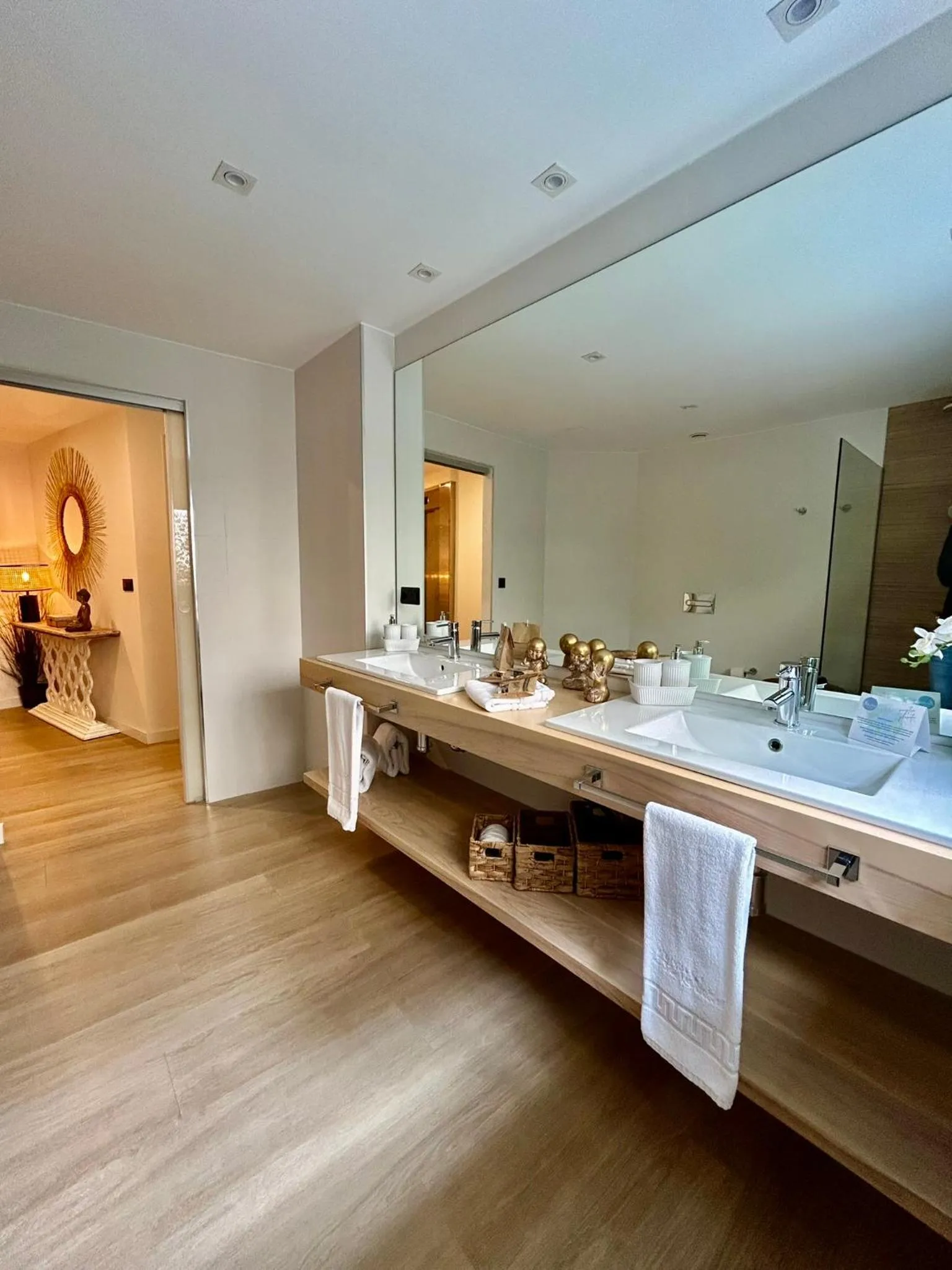 Bathroom in Hotel Emblemático Hi Suites