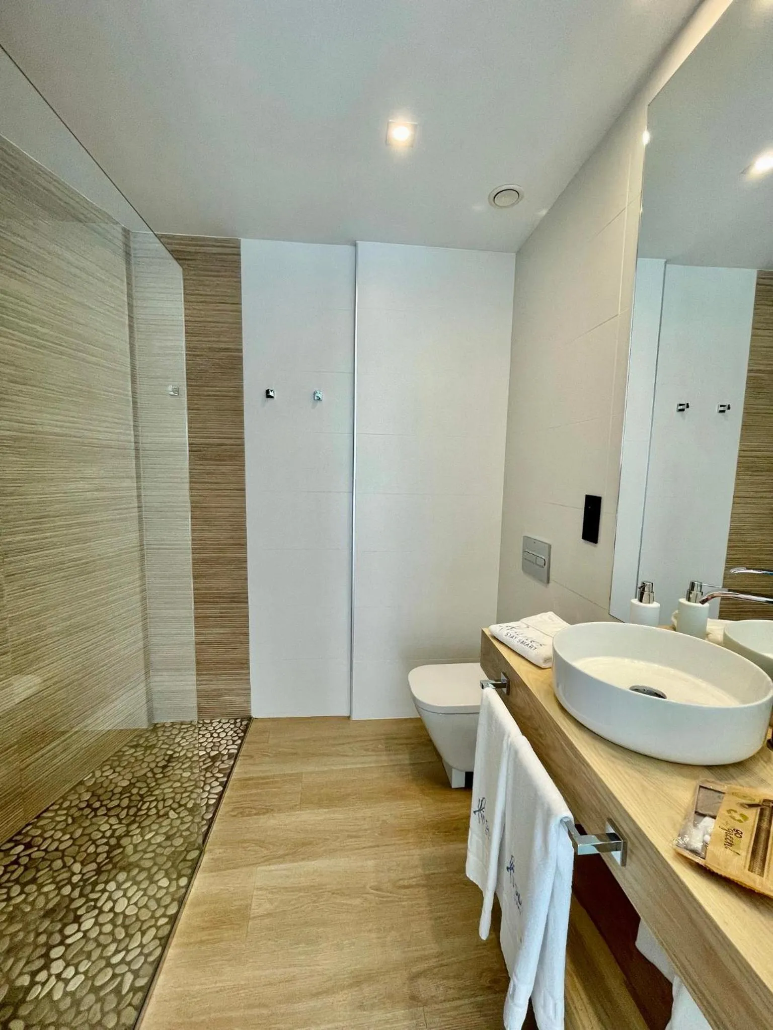 Bathroom in Hotel Emblemático Hi Suites