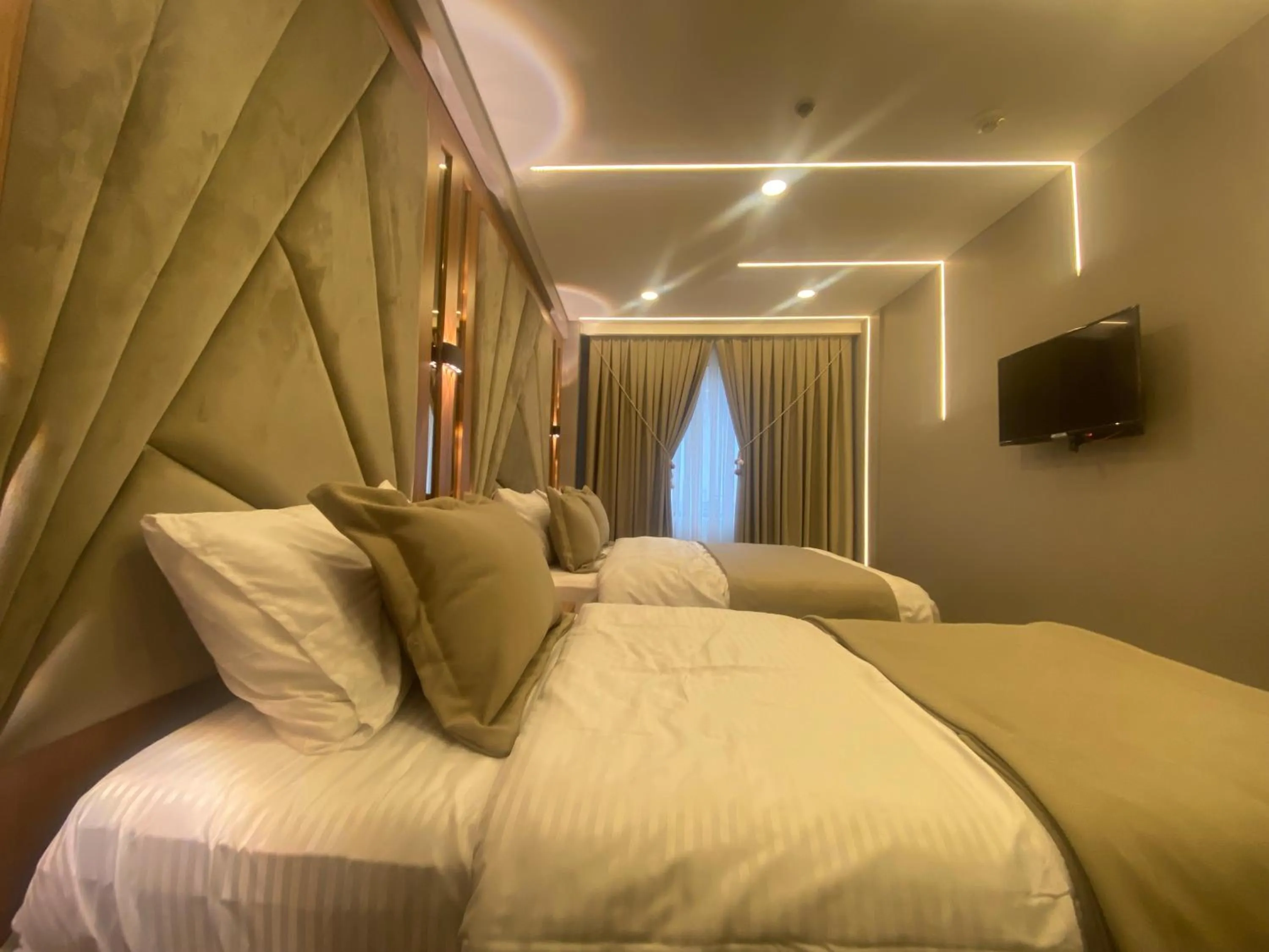 Photo of the whole room, Bed in Beşiktaş Vip inn Hotel & suites